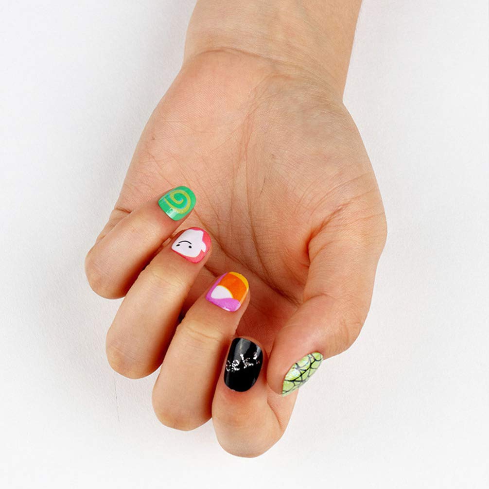 Lurrose Halloween Fake Nails for Kids - 40pcs Short Artificial Nail Tips with Gothic Design, DIY Salon Nail Art Decorations for Children | Perfect for Halloween Costumes, Parties & Dress-Up Play