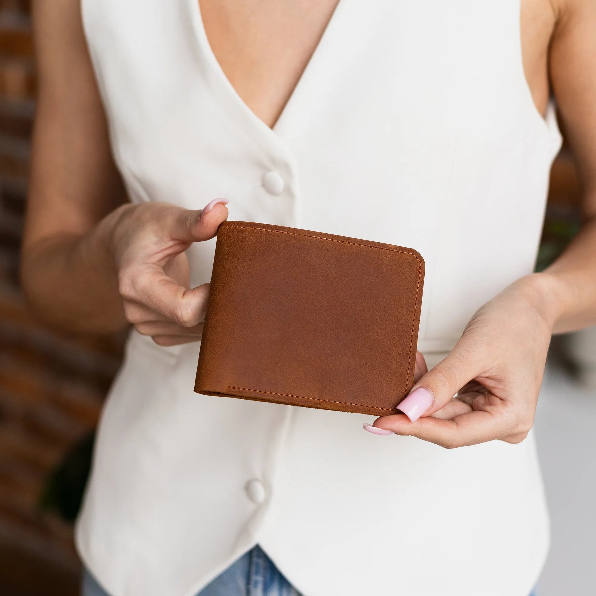 Personalized Leather Wallet for Men & Women - Custom Engraved RFID Blocking Bifold Wallet - Perfect Gift for Dad, Husband, Boyfriend - Ideal for Travel, Business & Everyday Use
