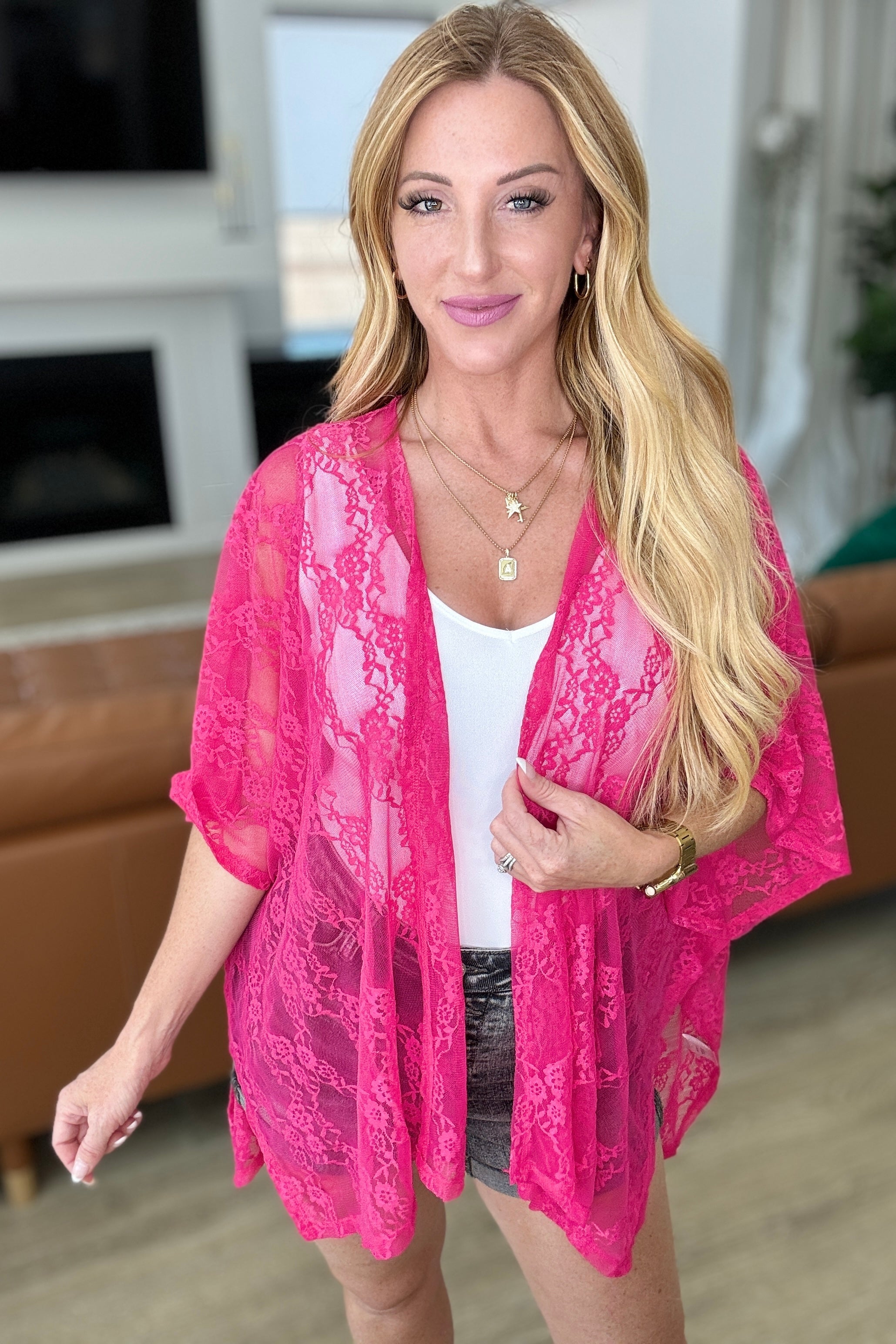 Stylish Fuchsia Lace Kimono Robe for Women - Elegant Lightweight Cover Up for Beach, Bridal Party & Home Relaxation