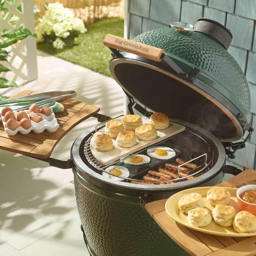 Big Green Egg Half Baking Stone for Medium Egg Conveggtor 127273 - Perfect for Pizza, Bread & Baking Accessories - Ideal for Outdoor Grilling & BBQ Cooking