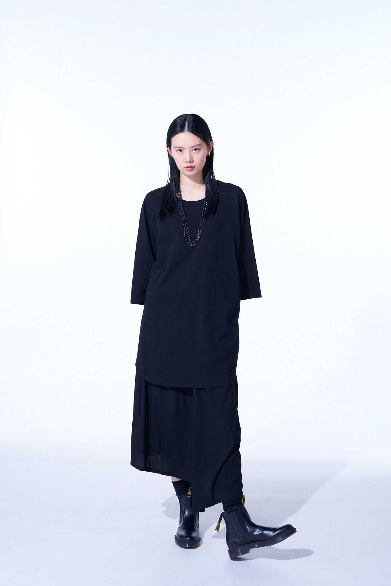 Oversized Cotton Jersey Raglan Sleeve T-Shirt with Back Center Stitch - Comfortable Casual Wear for Everyday Outfits & Street Style Fashion