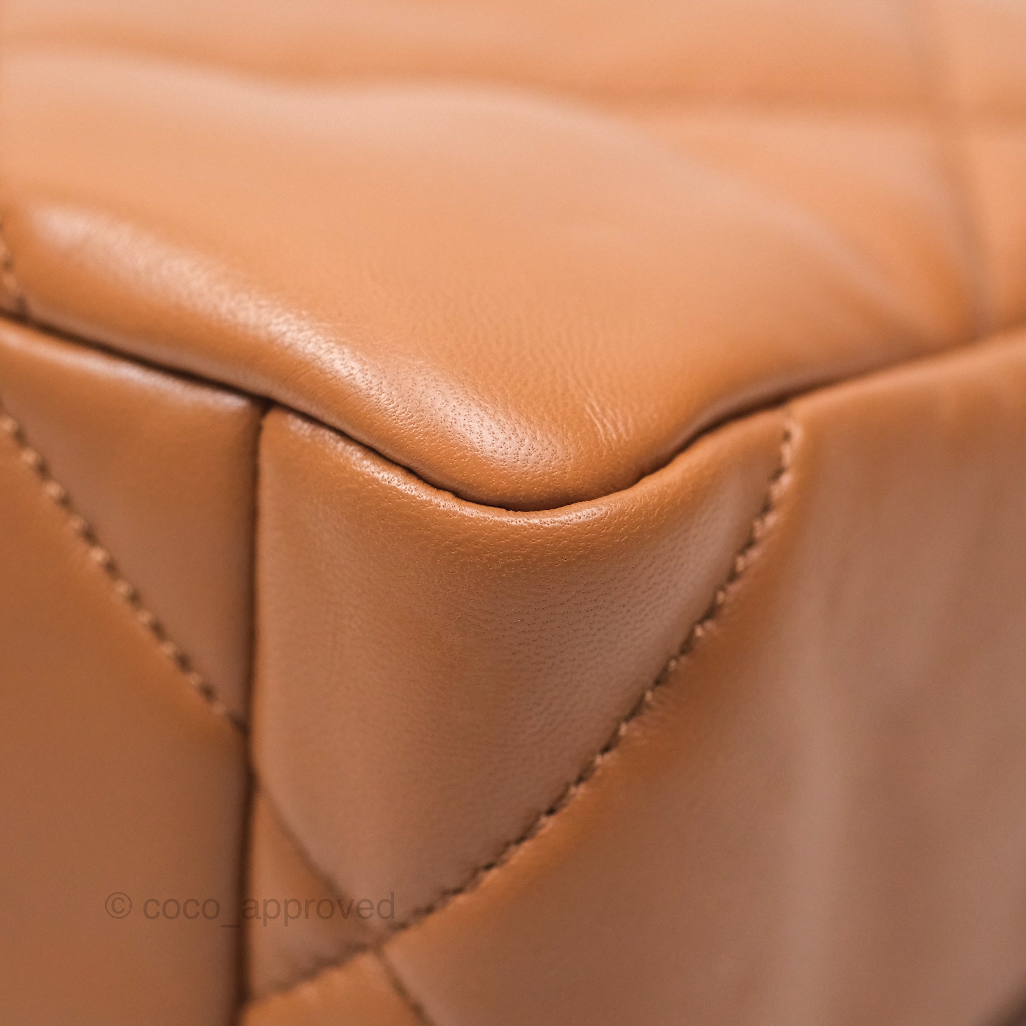 Chanel 19 Small Handbag in Caramel Brown with Mixed Hardware - 21A Collection | Luxury Crossbody Bag for Women, Perfect for Date Night & Special Occasions