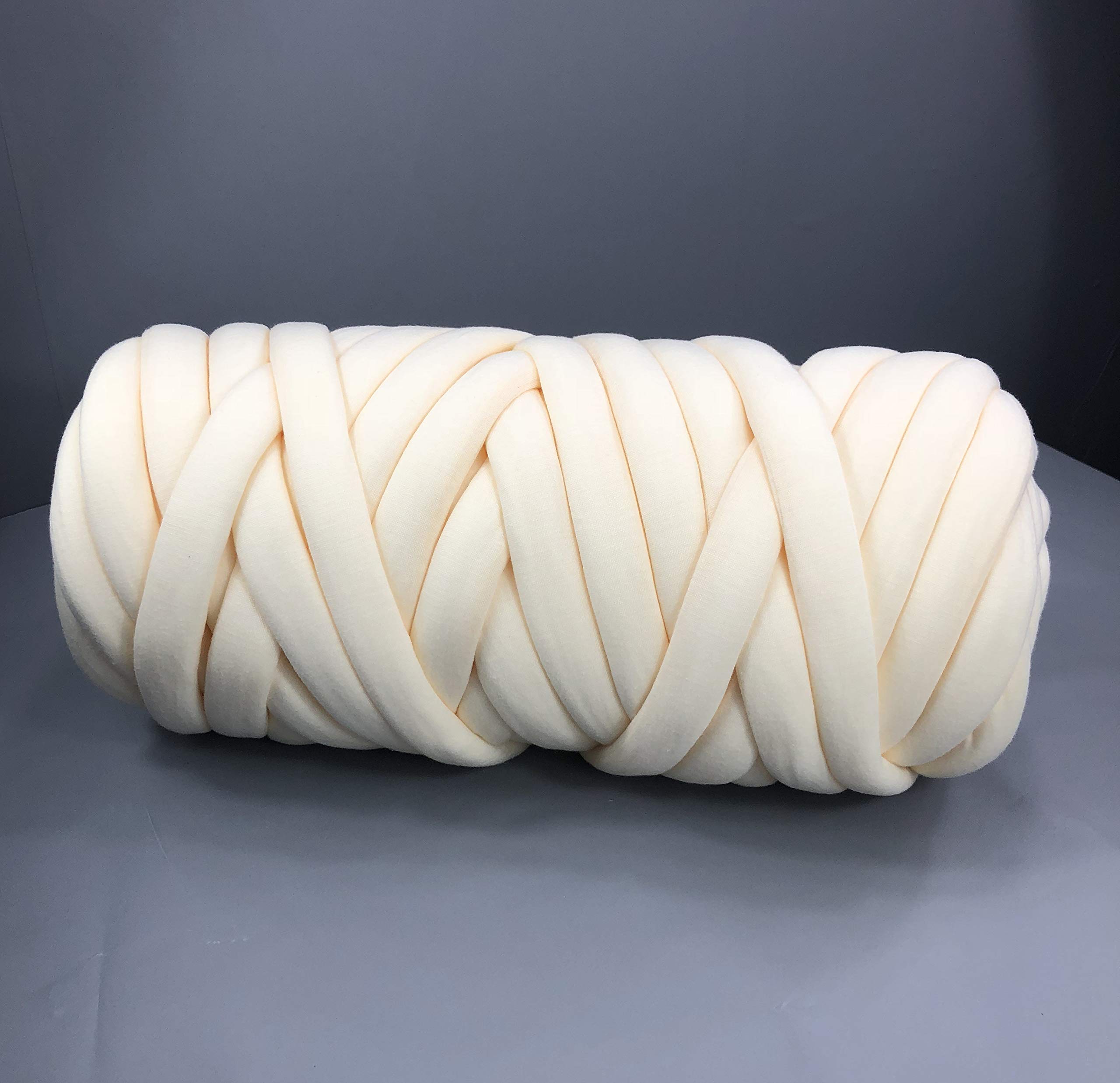 Clootess Chunky Braid Cotton Yarn for Arm Knitting - DIY Throw Blanket, Pet Bed & Home Decor (8 lbs, Machine Washable, Milk White) - Perfect for Handmade Crafts, Cozy Winter Projects & Gift Making