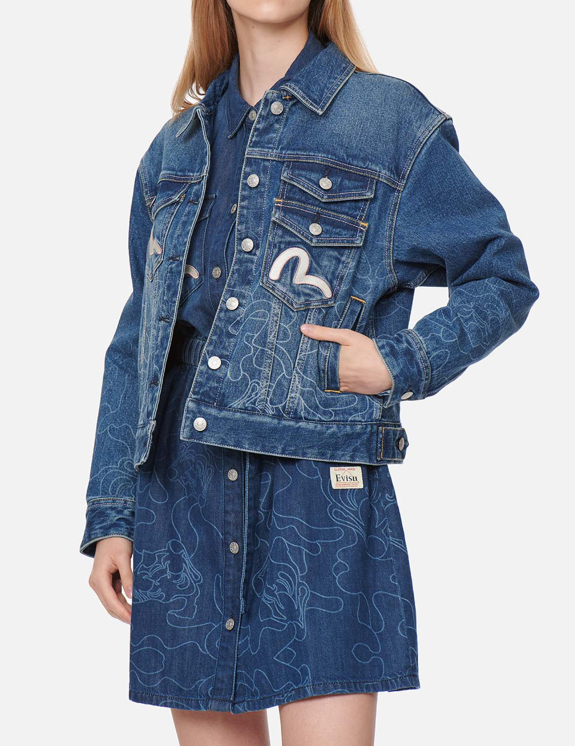 Stylish Faded Laser Print Denim Jacket for Women & Men - Trendy Distressed Vintage Denim Coat for Casual Wear, Street Style & Everyday Outfits