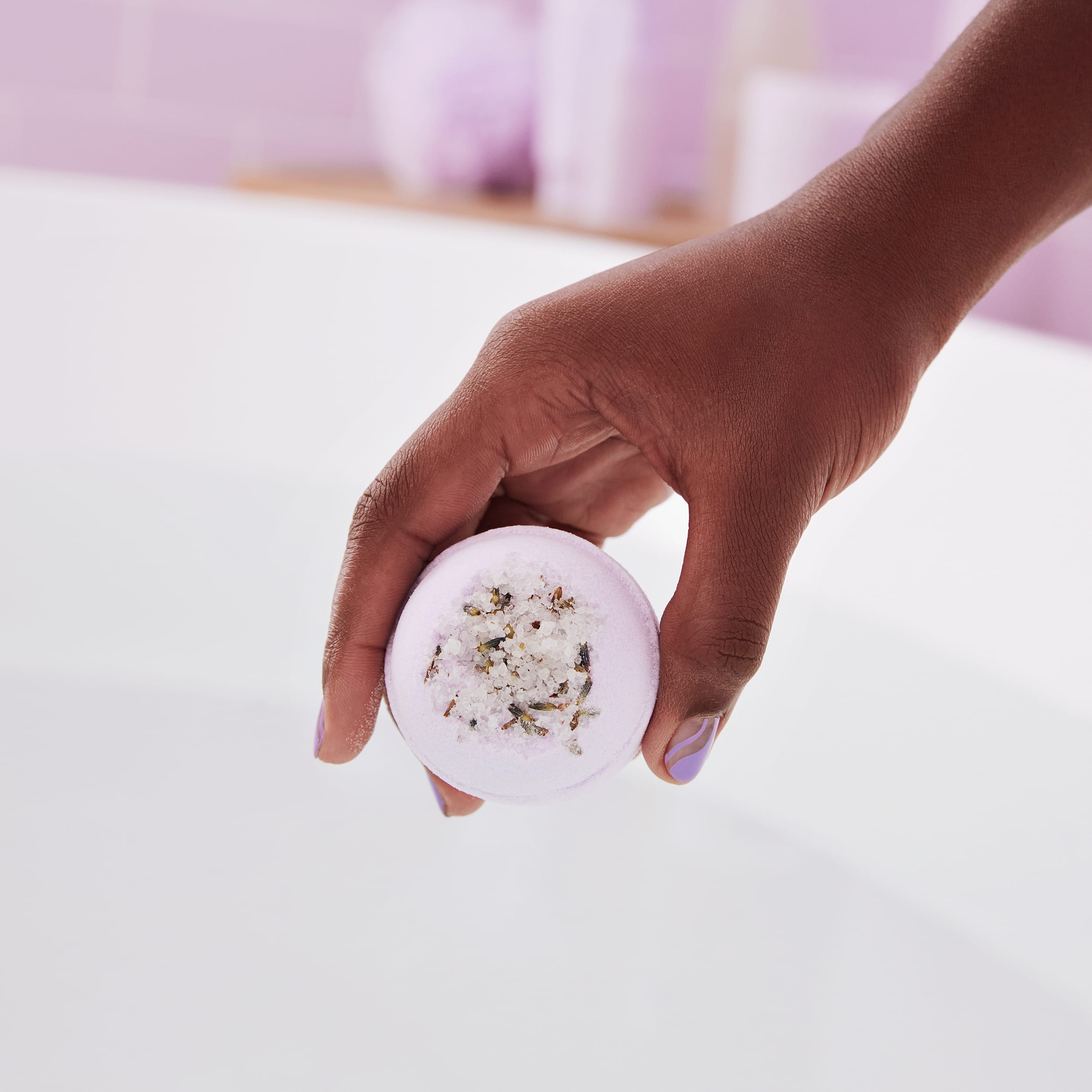 Relaxing Lavender Scented Bath Bomb for Stress Relief & Self Care - Perfect for Spa Nights & Gift Giving