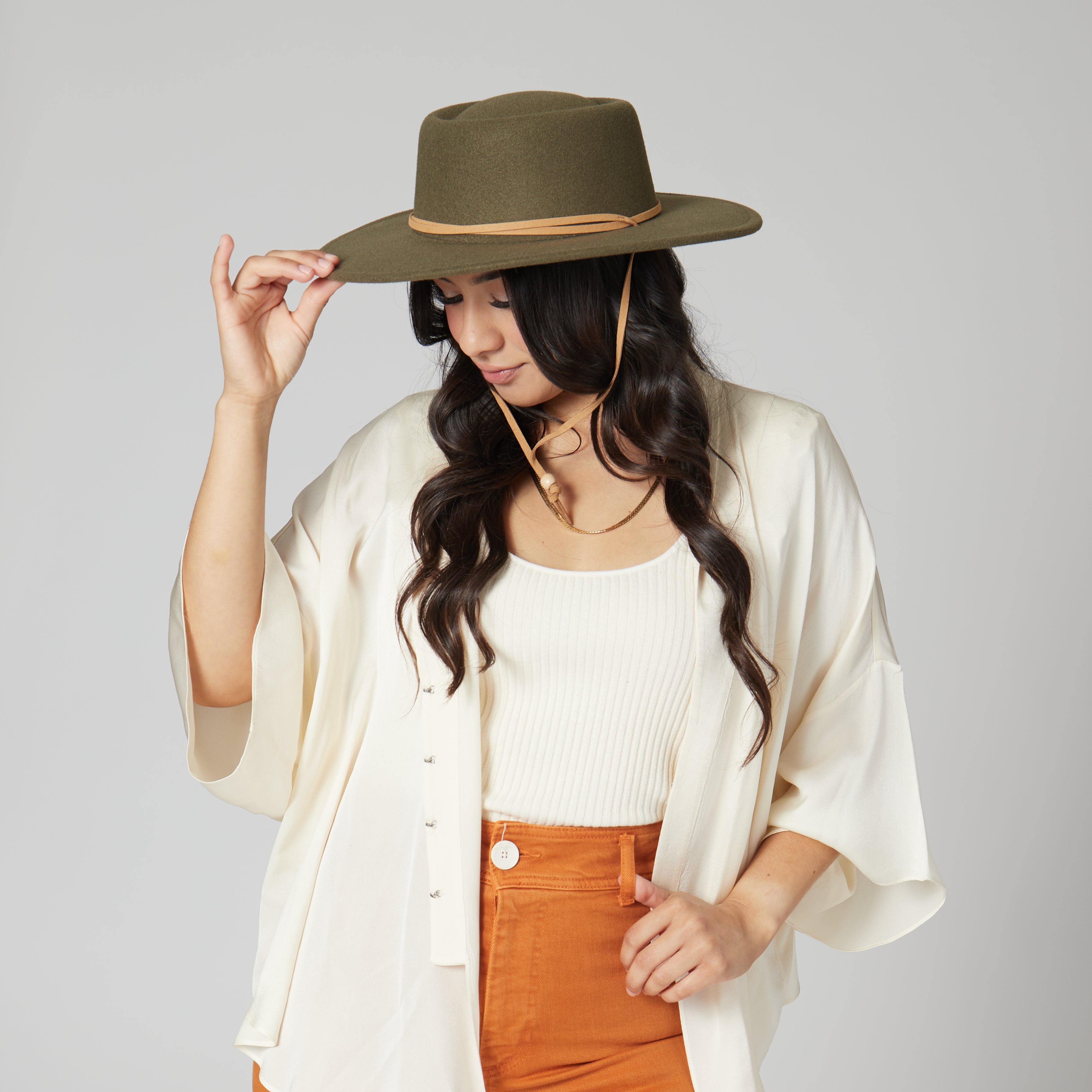 Women's Stylish Faux Felt Boater Hat with Adjustable Faux Leather Chin Cord - Perfect for Summer Outings, Beach Vacations & Fashion Accessories