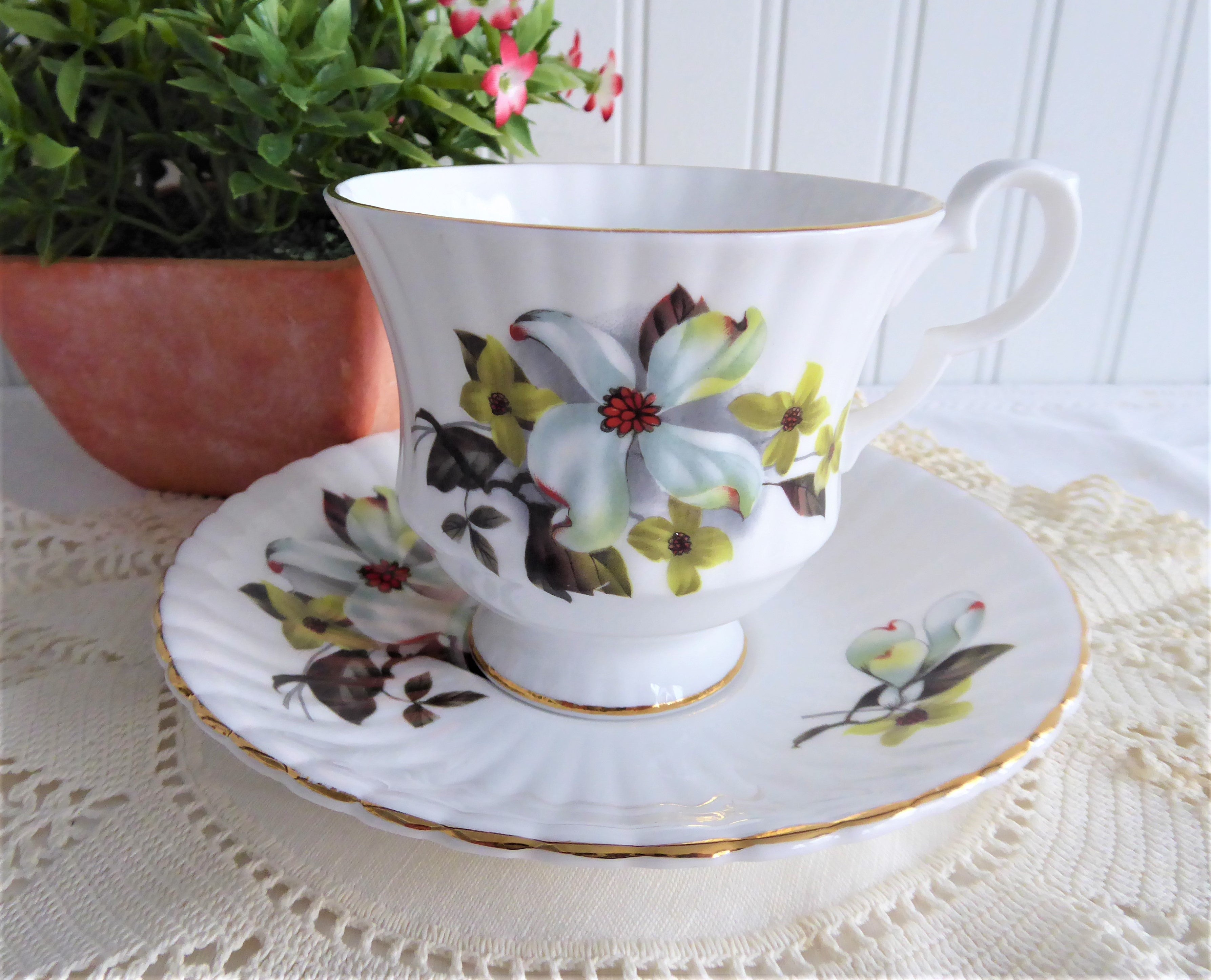 Vintage 1970s Royal Windsor Bone China Cup and Saucer Set with Spring Dogwood Blossoms - Elegant Tea Set for Afternoon Tea, Collectible Fine China for Home Decor