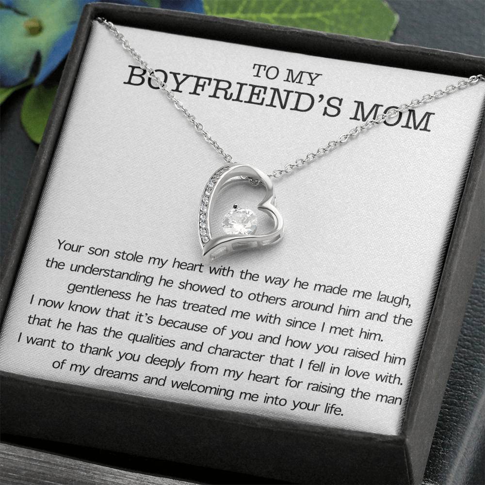 Customized Love Knot Necklace for Boyfriend's Mom - Forever Love Jewelry Gift with Message Card & Gift Box | Thoughtful Present for Mother's Day, Birthday & Special Occasions