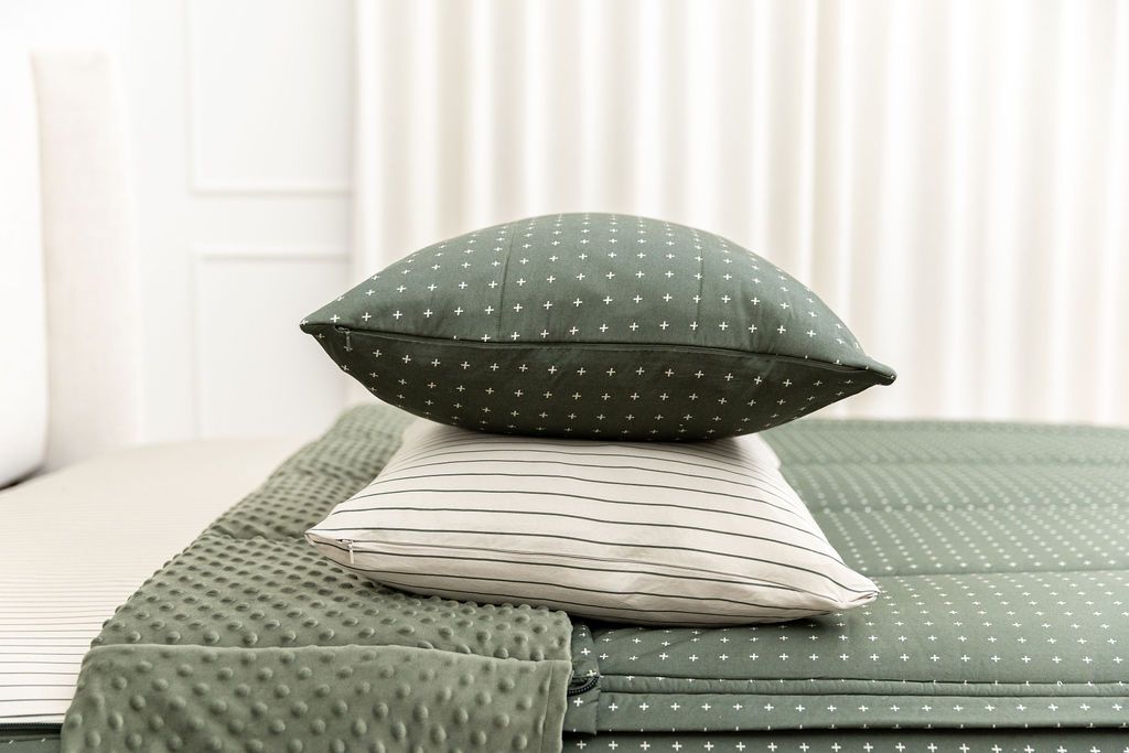 Premium Noah Pillowcase Set - Soft & Breathable 100% Cotton Pillow Cover for Side Sleepers & Hot Sleepers - Perfect for Home, Travel & Hotel Use