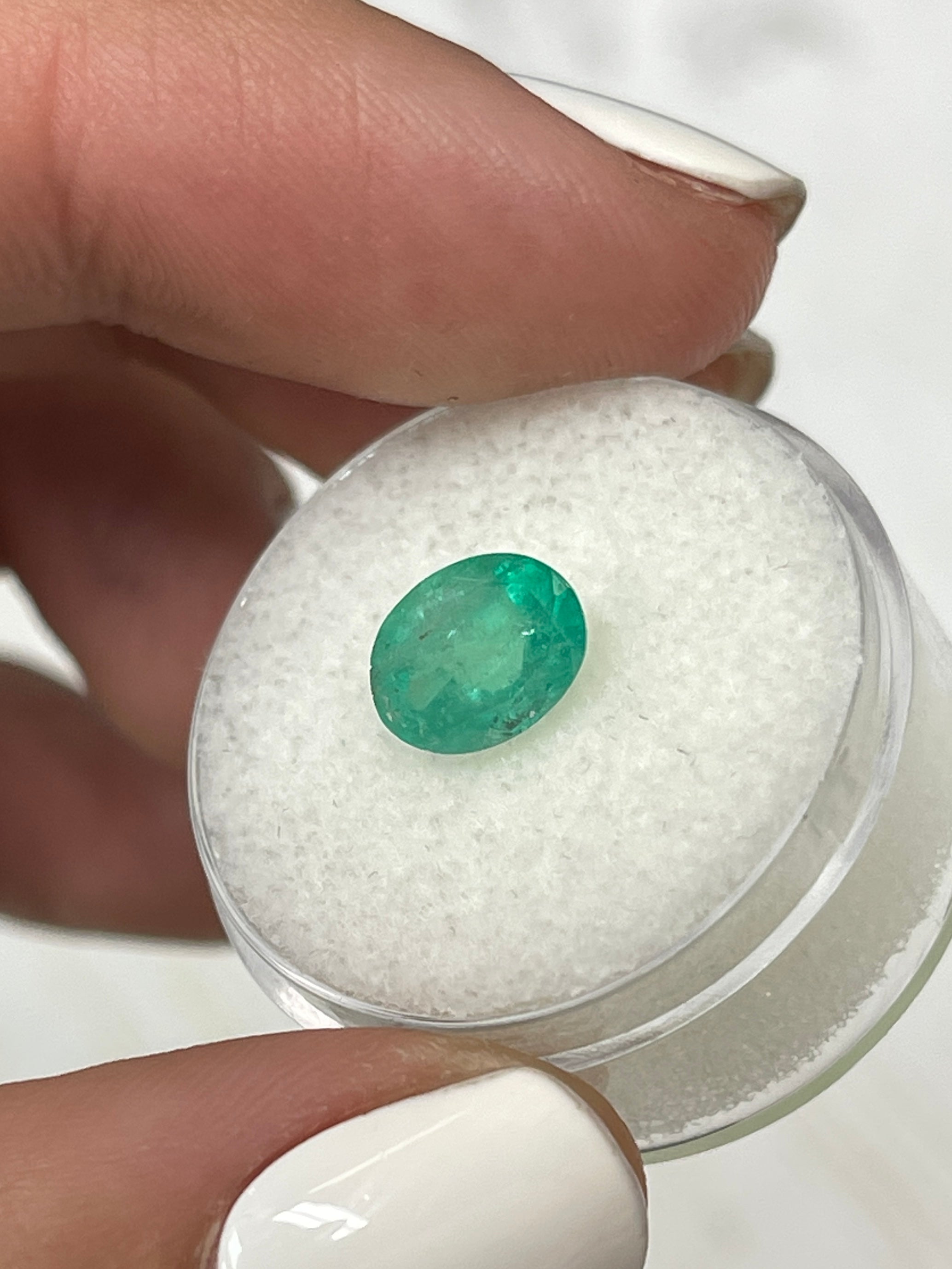 1.93 Carat Natural Green Colombian Loose Emerald Oval Cut Gemstone for Jewelry Making & Engagement Rings