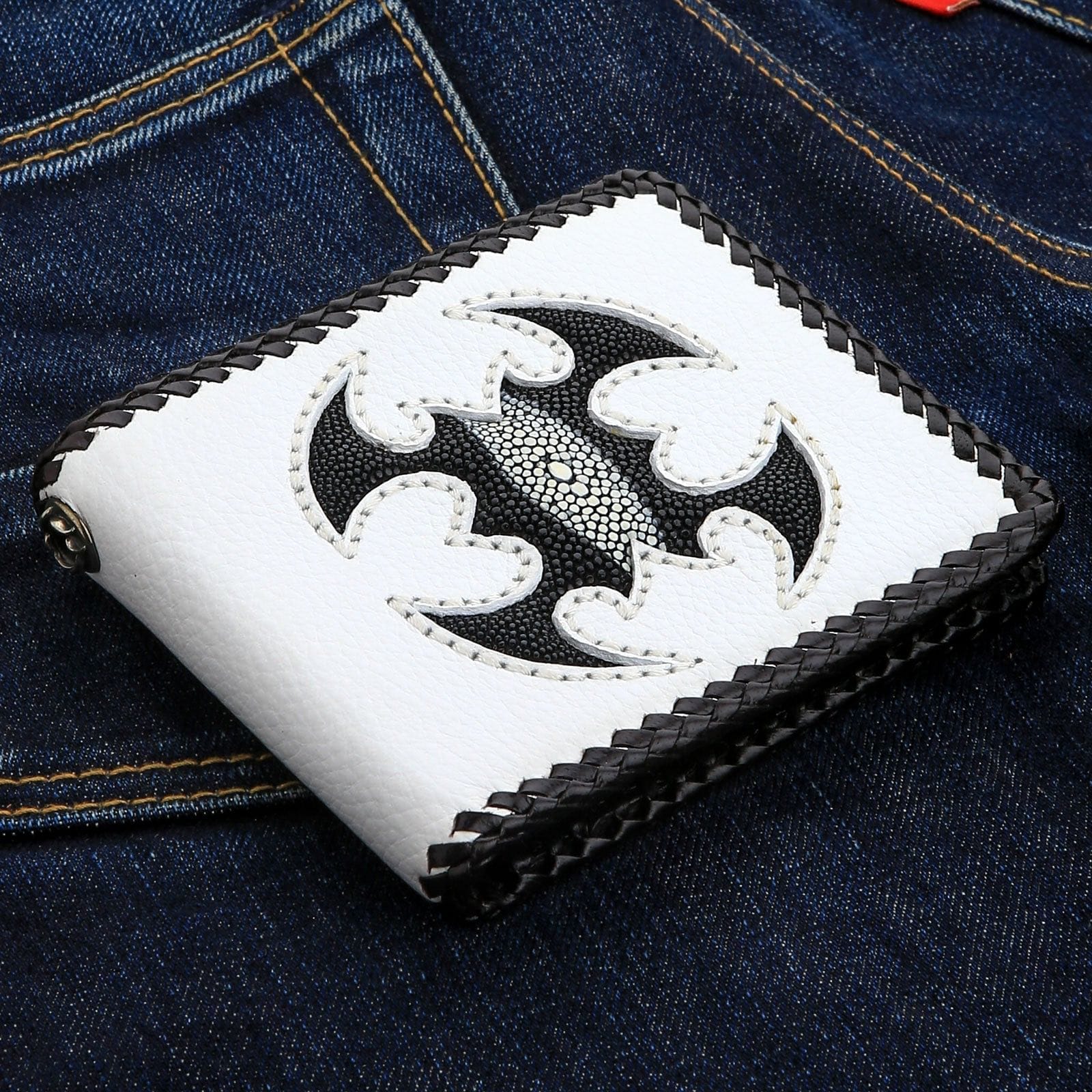Premium White Leather Scorpion Stingray Biker Wallet for Men - Stylish & Durable Motorcycle Accessory for Riding, Travel & Everyday Use