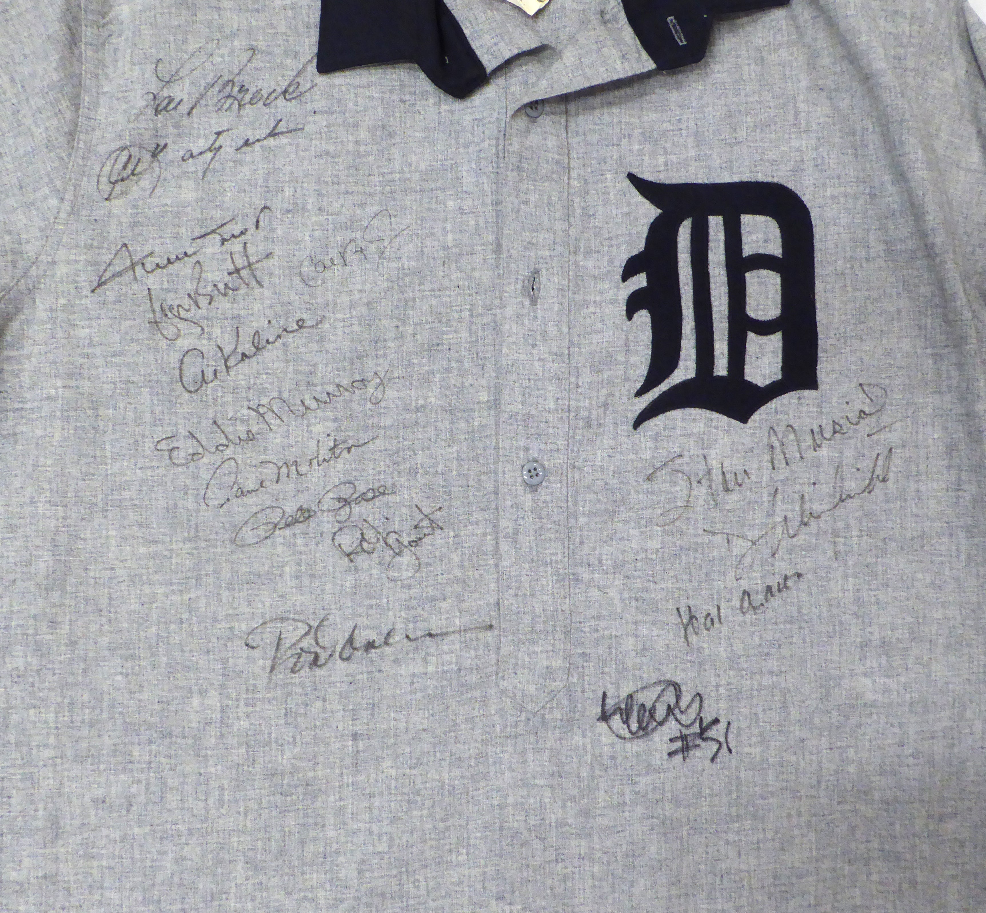 Authentic 3000 Hit Club Autographed Baseball Jersey - 15 Signatures Including Hank Aaron, Willie Mays, Ichiro Suzuki & Pete Rose (Beckett BAS #AD43551) - Perfect for Sports Memorabilia Collectors, Man Cave Decor & Baseball Fan Gifts
