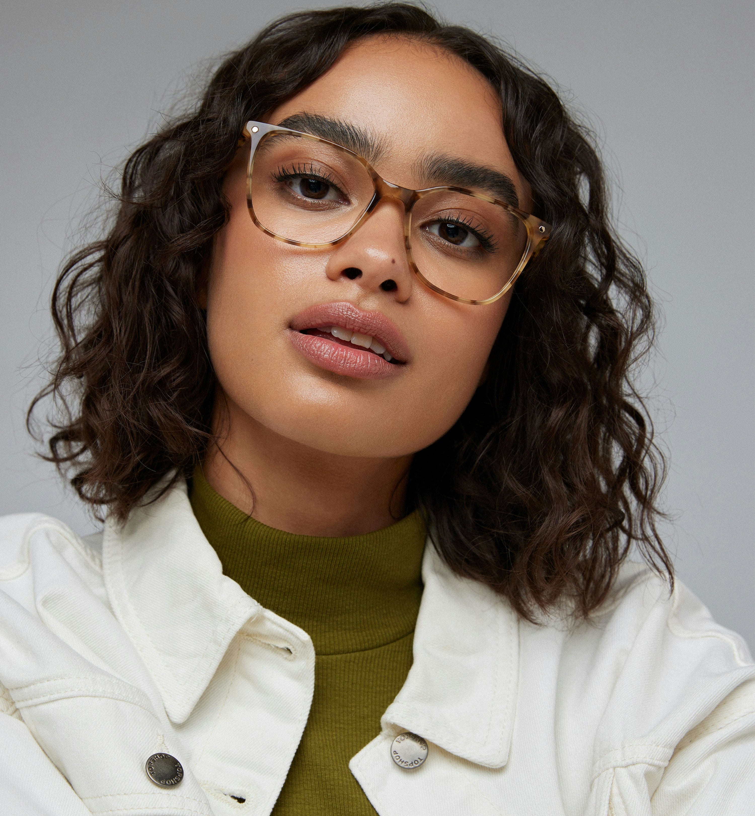 Sophia Sunglasses for Women - UV Protection, Polarized, Fashionable & Lightweight - Perfect for Driving, Beach, and Outdoor Activities