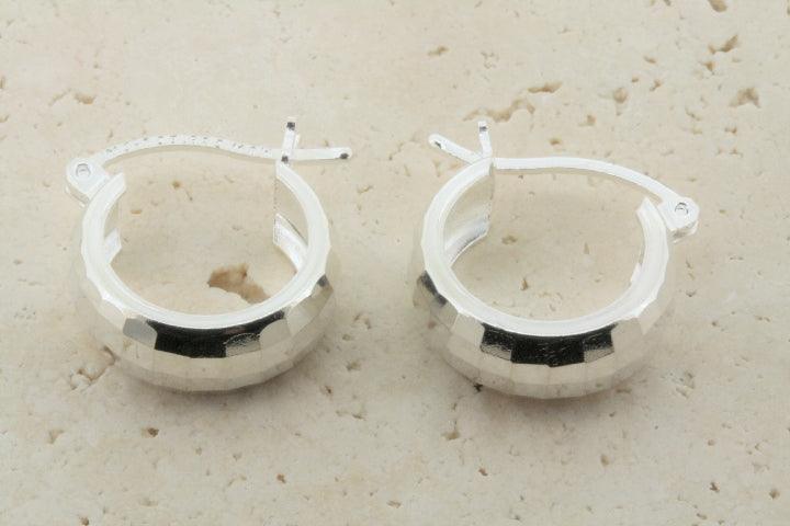 14K Gold Diamond Cut Hoop Earrings 15mm - Classic Dainty Everyday Hoops for Women, Perfect for Work, Parties & Gifting