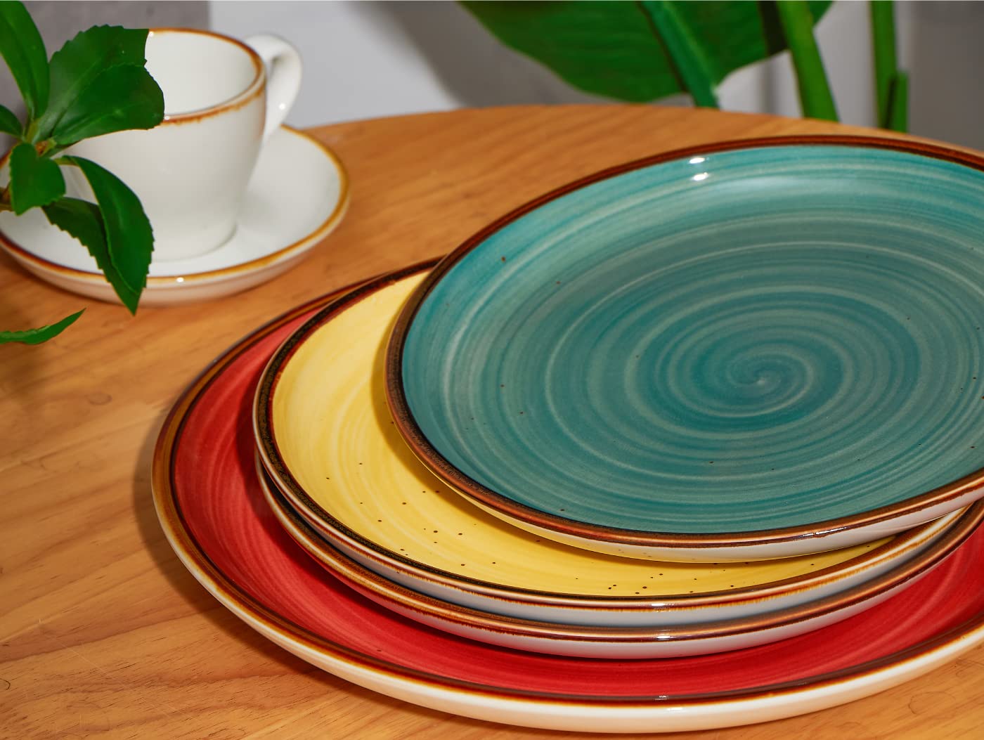ONEMORE 10.5 Inch Porcelain Dinner Plates Set of 4 - Microwave & Dishwasher Safe Ceramic Plates for Salad, Dessert, Pasta - Elegant Tableware for Restaurants, Dinner Parties & Home Dining