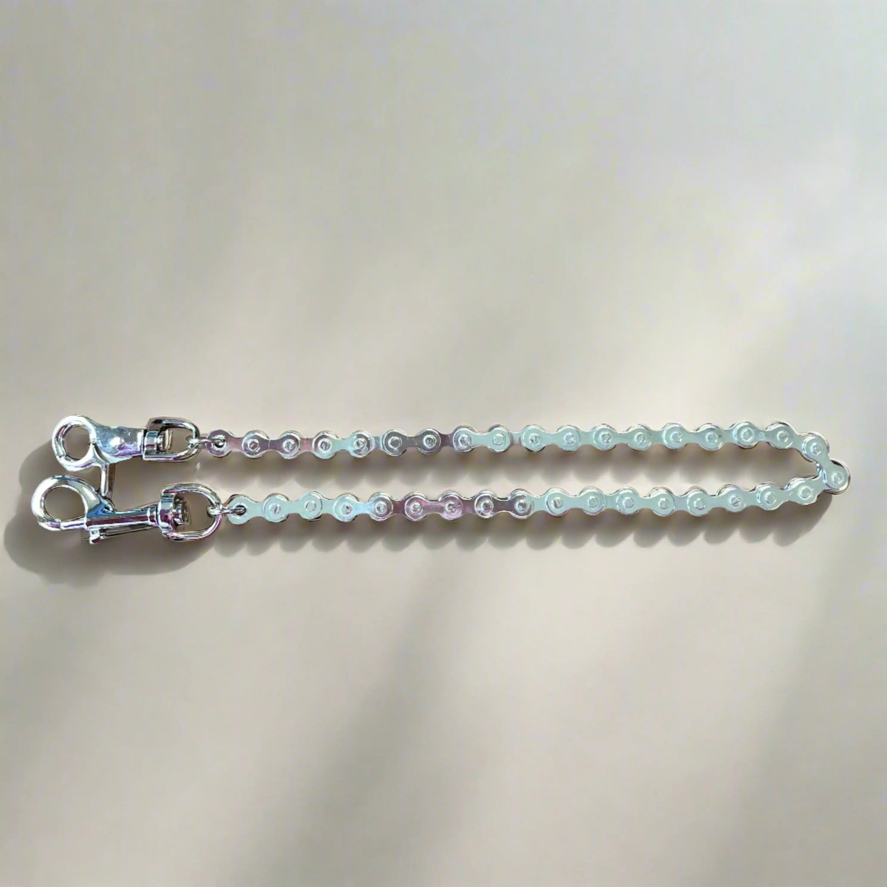 Stylish Biker Chain Necklace for Men & Women - Durable Stainless Steel Gothic Punk Jewelry - Perfect for Motorcycle Enthusiasts & Fashion Accessories