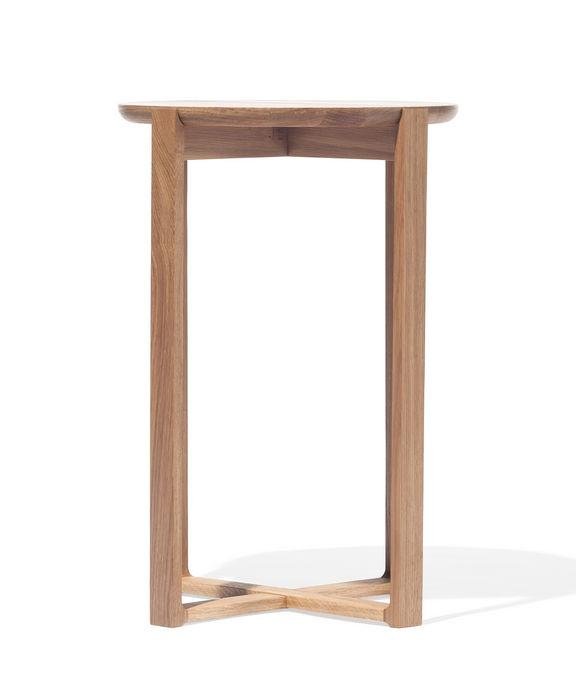 Delta Modern Coffee Table by Ton - Mid-Century Design for Living Room, Lounge & Office - Sturdy & Stylish Wooden Table for Coffee, Books & Decor
