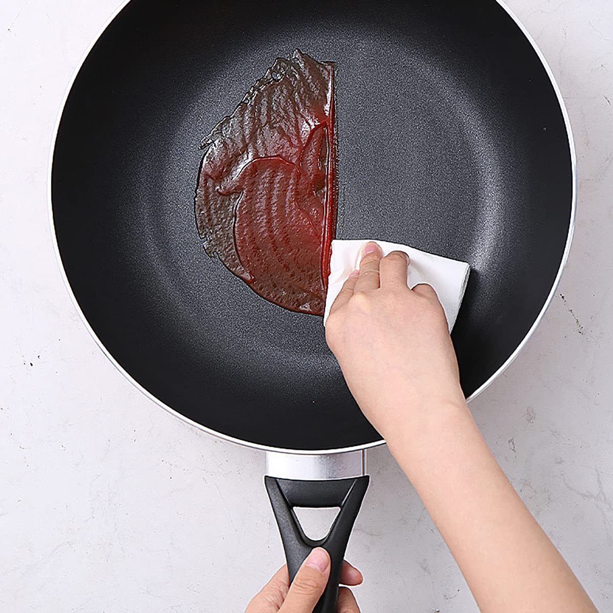 **Non-Stick Aluminum Alloy Frying Pan 28cm/30cm - Induction & Gas Stove Compatible - Comfortable Handle for Easy Cooking - Perfect for Sautéing, Frying & Pancakes**