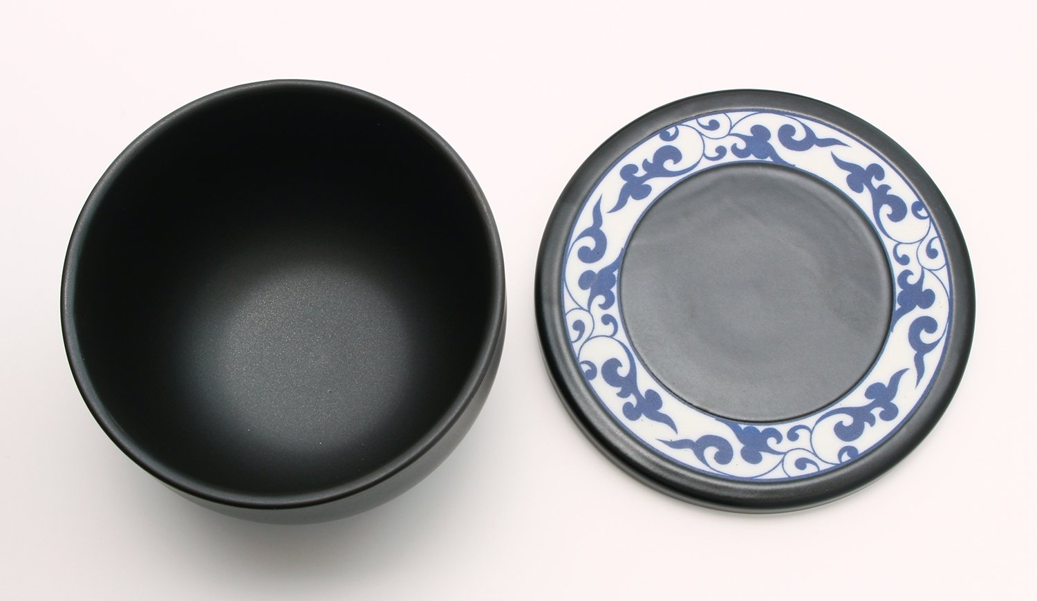 Toyo Ceramics Y052-2 Arita Ware Japanese Rice Storage Container Set - Microwave Safe Ceramic Ohitsu with Flat Black Arabesque Lid - Perfect for Kitchen Pantry Organization & Meal Prep