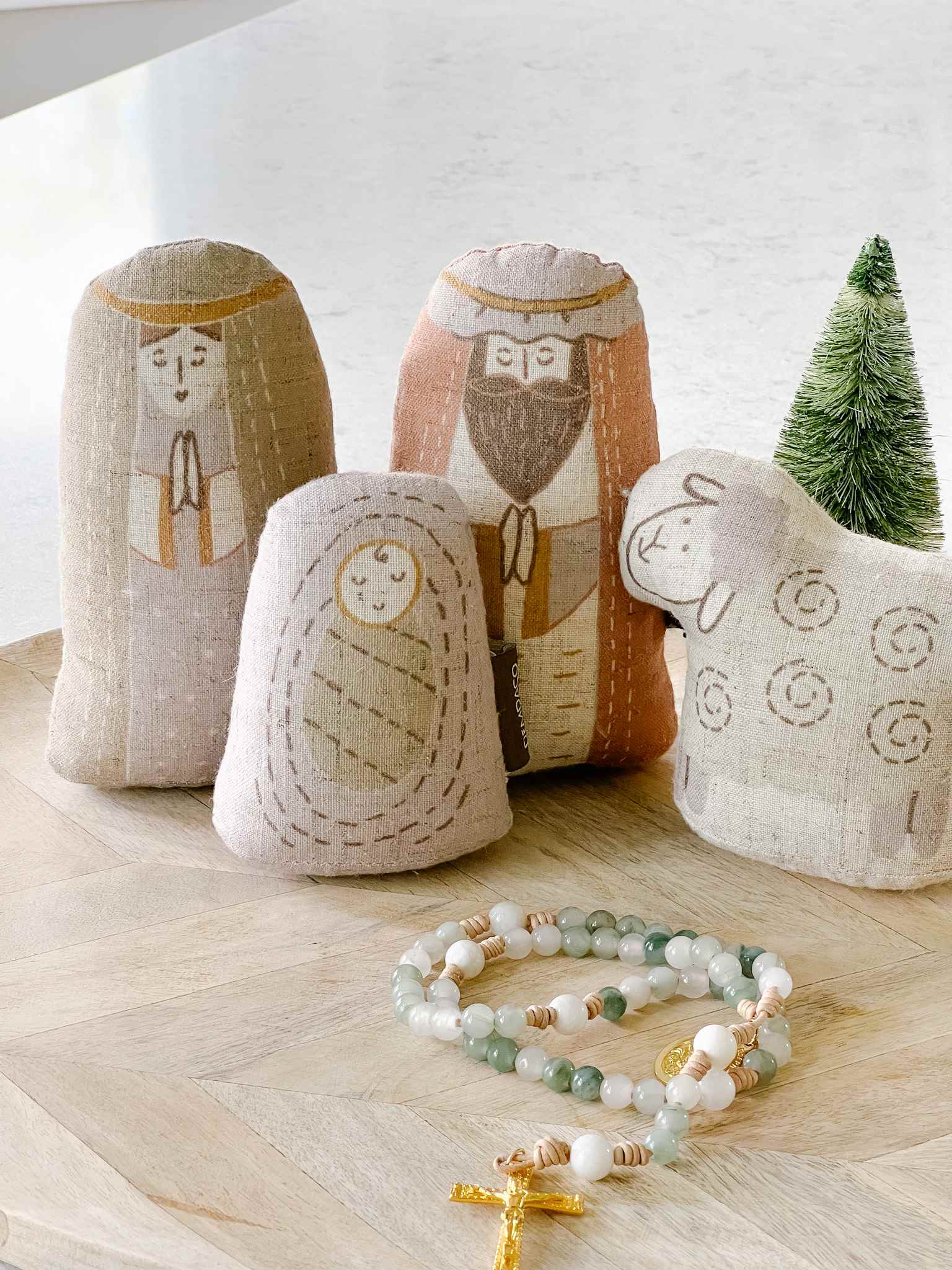 Soft Plush Nativity Set - Christmas Manger Scene with Mary, Joseph & Baby Jesus - Perfect for Holiday Home Decor, Church Displays & Gift Giving