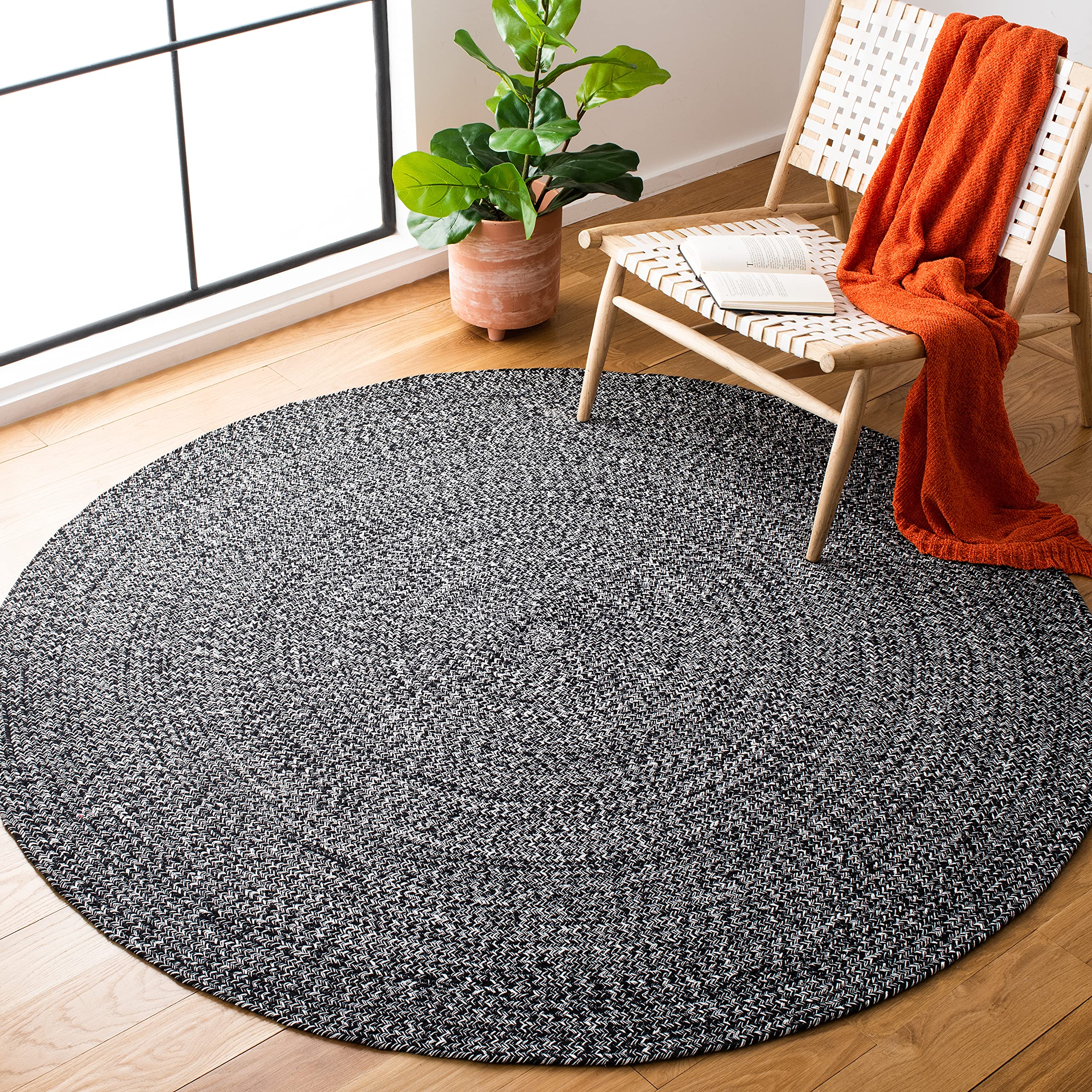 SAFAVIEH Braided Collection 6-Foot Round Black BRD351Z Flatweave Cotton Area Rug - Perfect for Living Room, Bedroom, or Office Decor