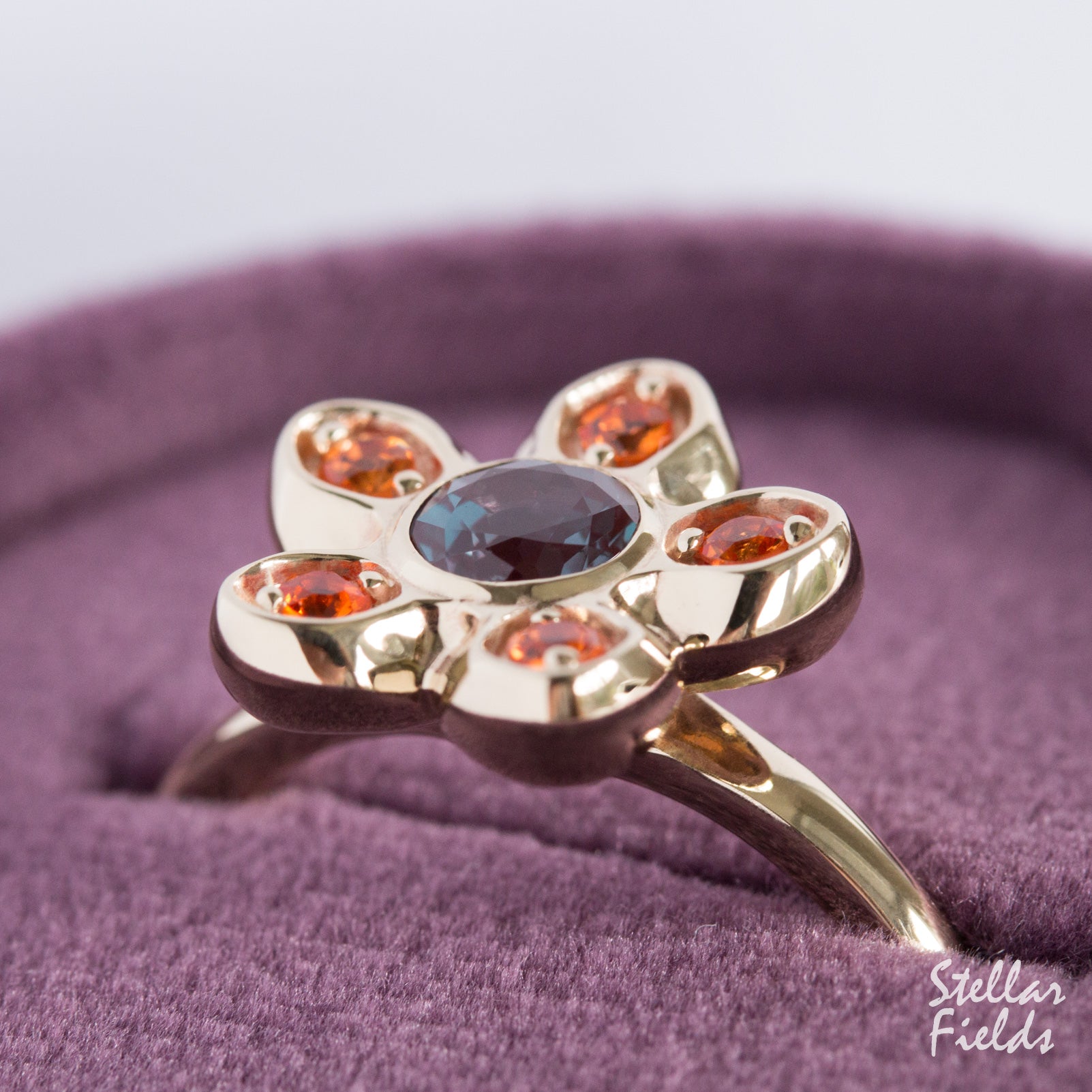 Alexandrite Star Cluster Ring with Padparadscha Sapphire Accents - Elegant Vintage Jewelry for Weddings, Anniversaries & Special Occasions