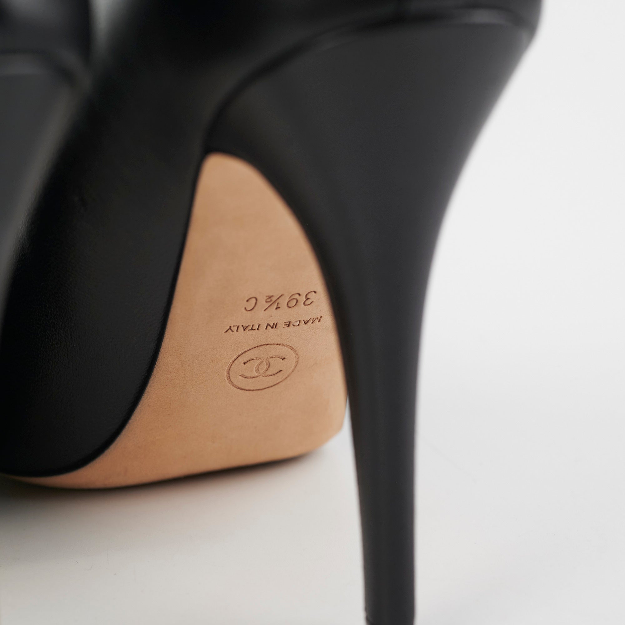 Chanel Black Leather High Heels Size 39.5 - Elegant Women's Dress Shoes for Parties, Weddings & Formal Events