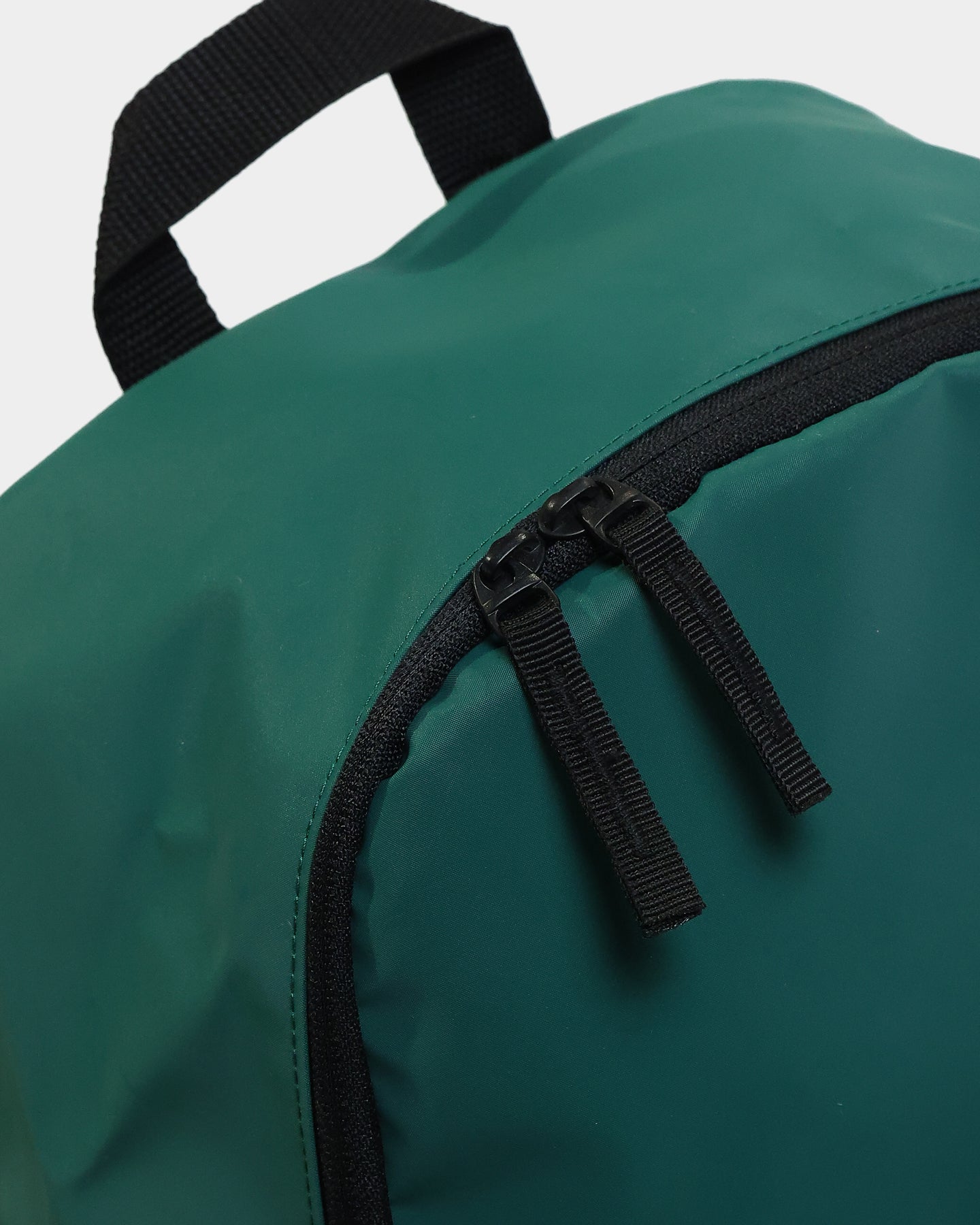 Adidas Adicolor Archive Backpack - Green School Backpack for Men & Women, Durable Laptop Bag for College, Travel & Work