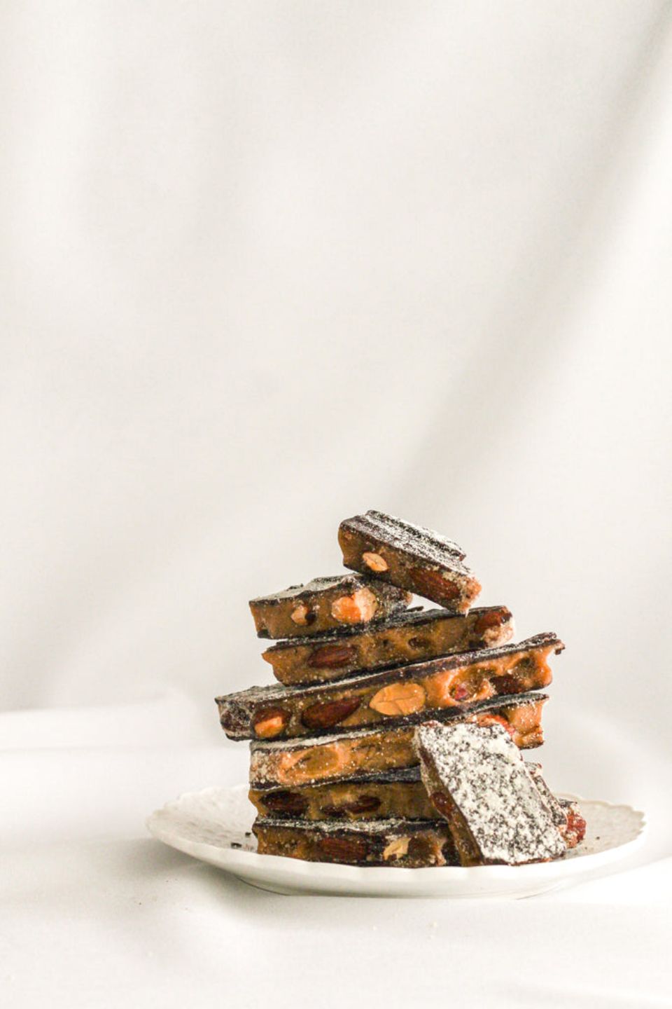 Premium Dark Chocolate & Almond Toffee - 85g Glass Jar - Gourmet Gift for Holidays, Parties & Sweet Cravings