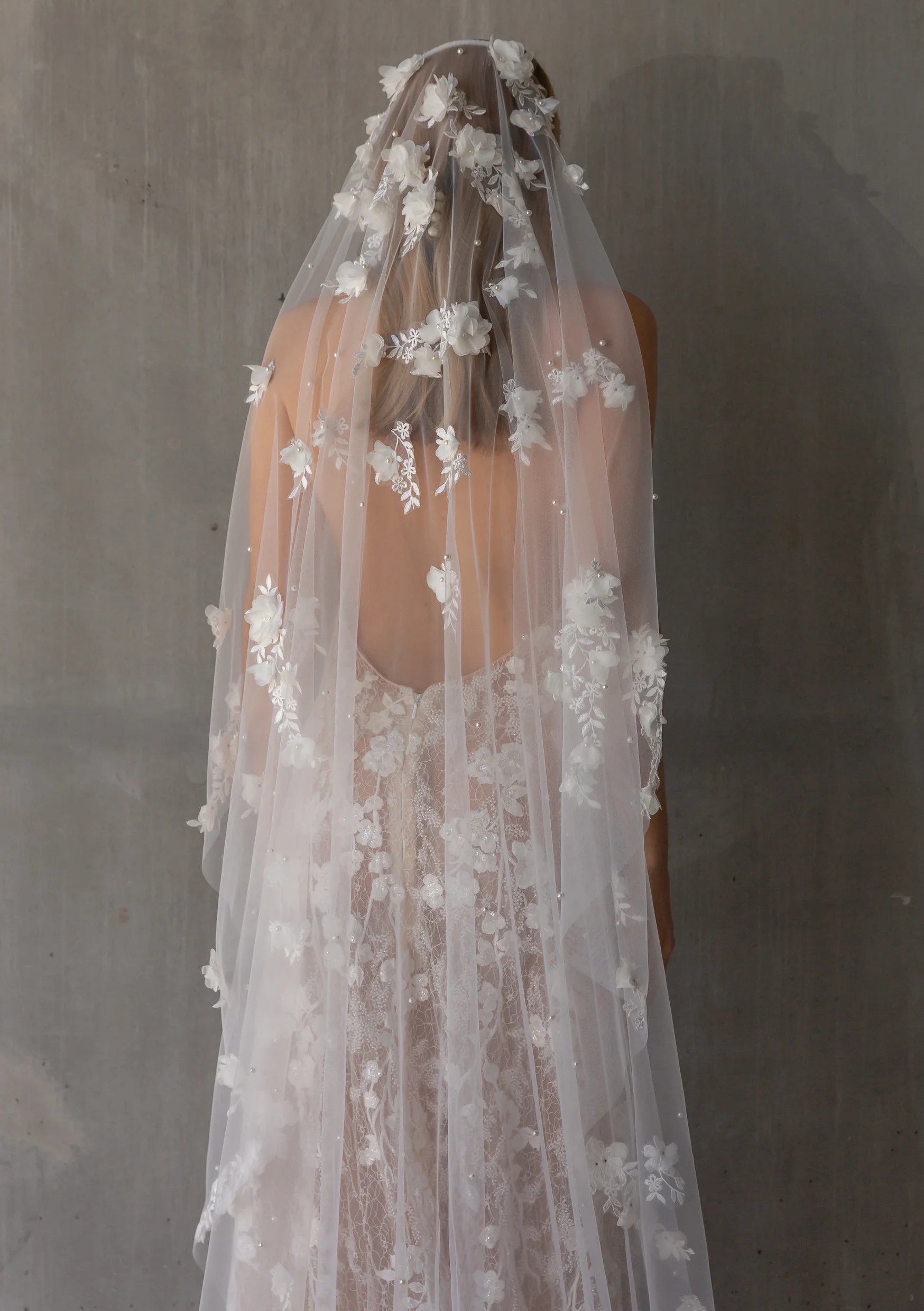 Lola Knight Nadine Pearl and Flower Lace Wedding Veil Ivory - Elegant Bridal Accessory for Church Ceremonies & Romantic Photos