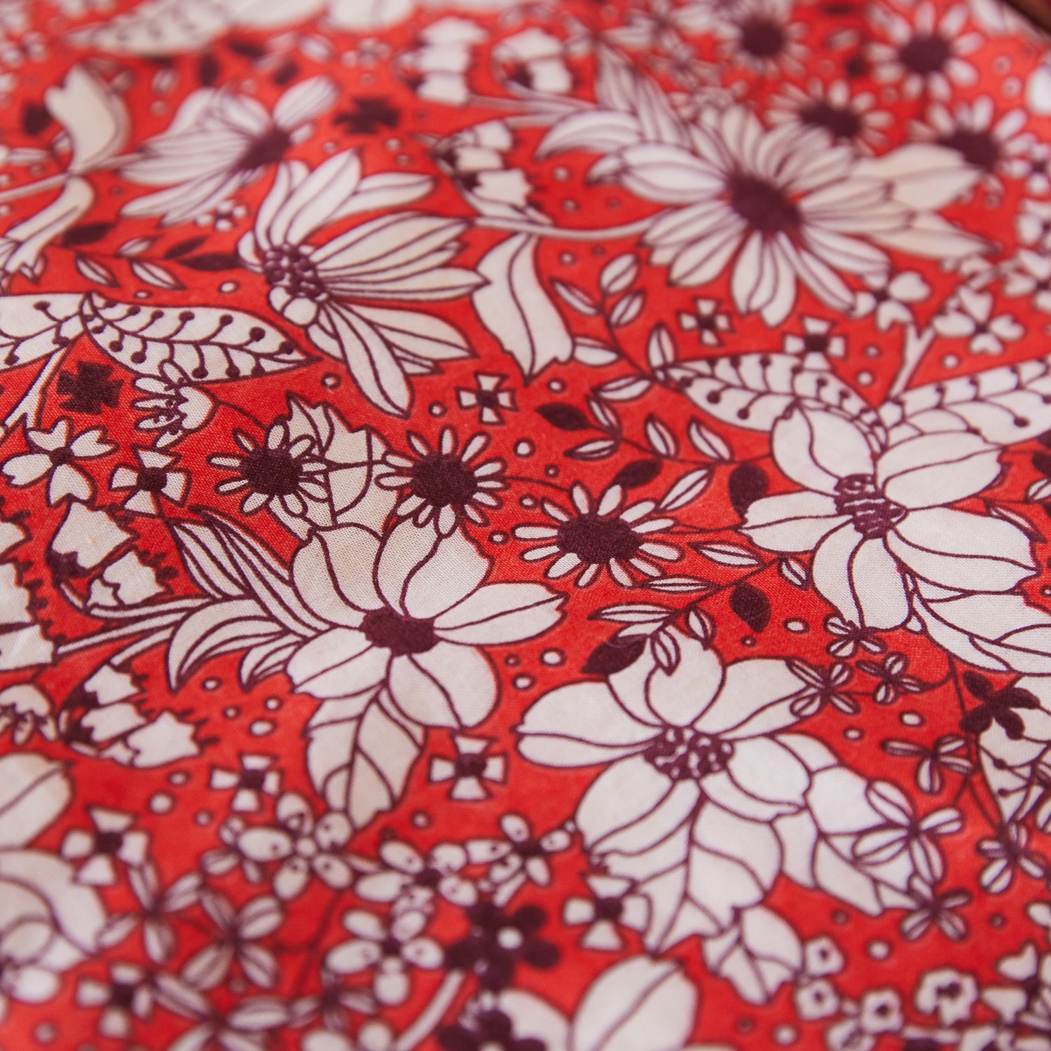 Evette 100% Cotton Bed Sheets - Soft & Breathable Scarlet Red Queen Size - Perfect for Cozy Nights & Guest Room Comfort