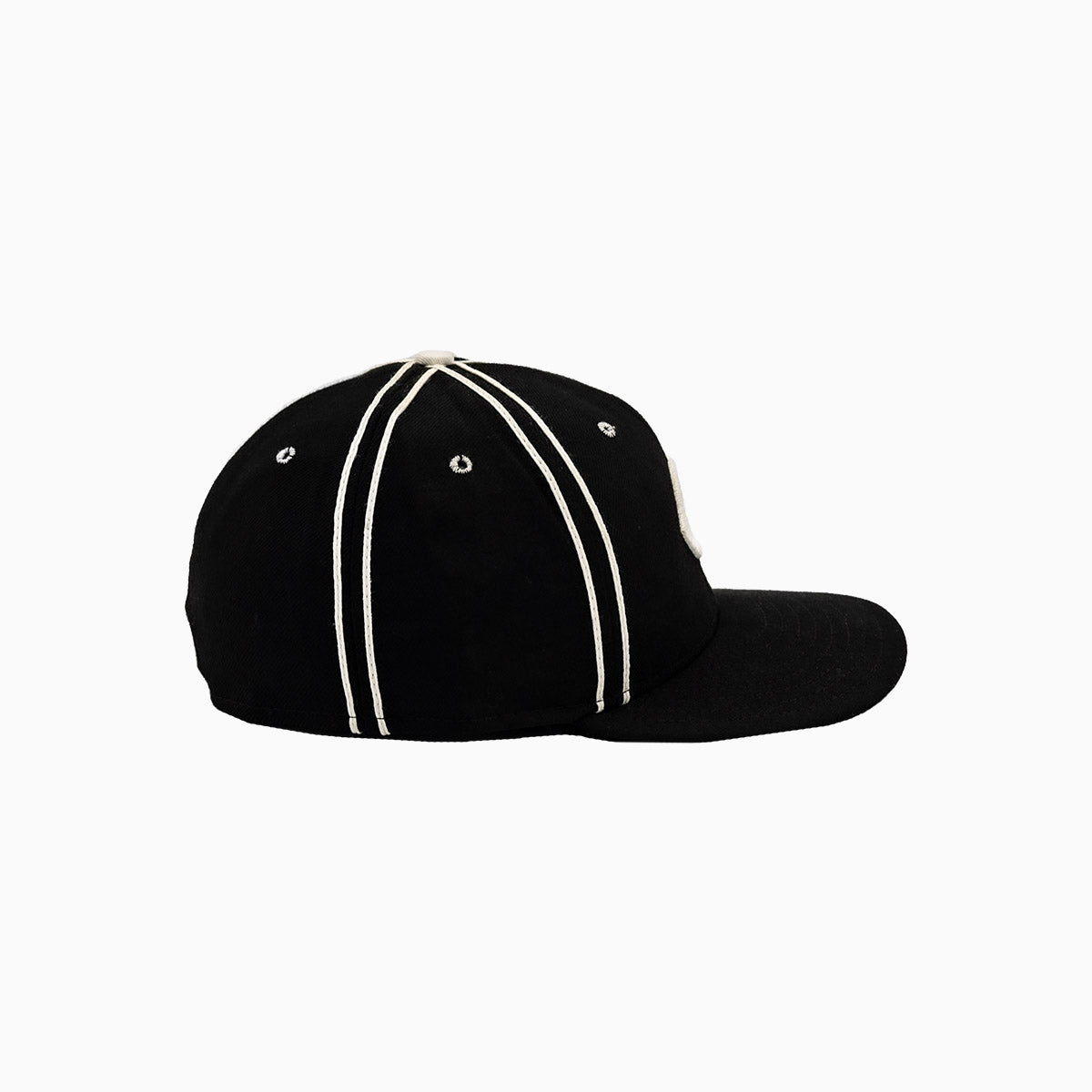 Official Cincinnati Reds MLB 59FIFTY Fitted Baseball Cap - Adjustable Snapback Hat for Men & Women - Perfect for Games, Sports & Casual Wear