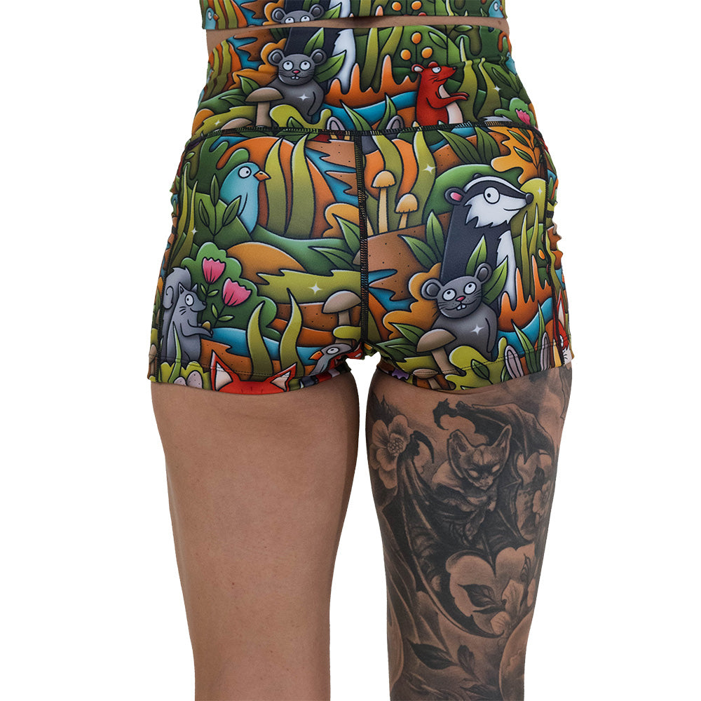 Woodland Creatures Print Shorts - Comfortable & Stylish Casual Wear for Outdoor Adventures & Summer Activities