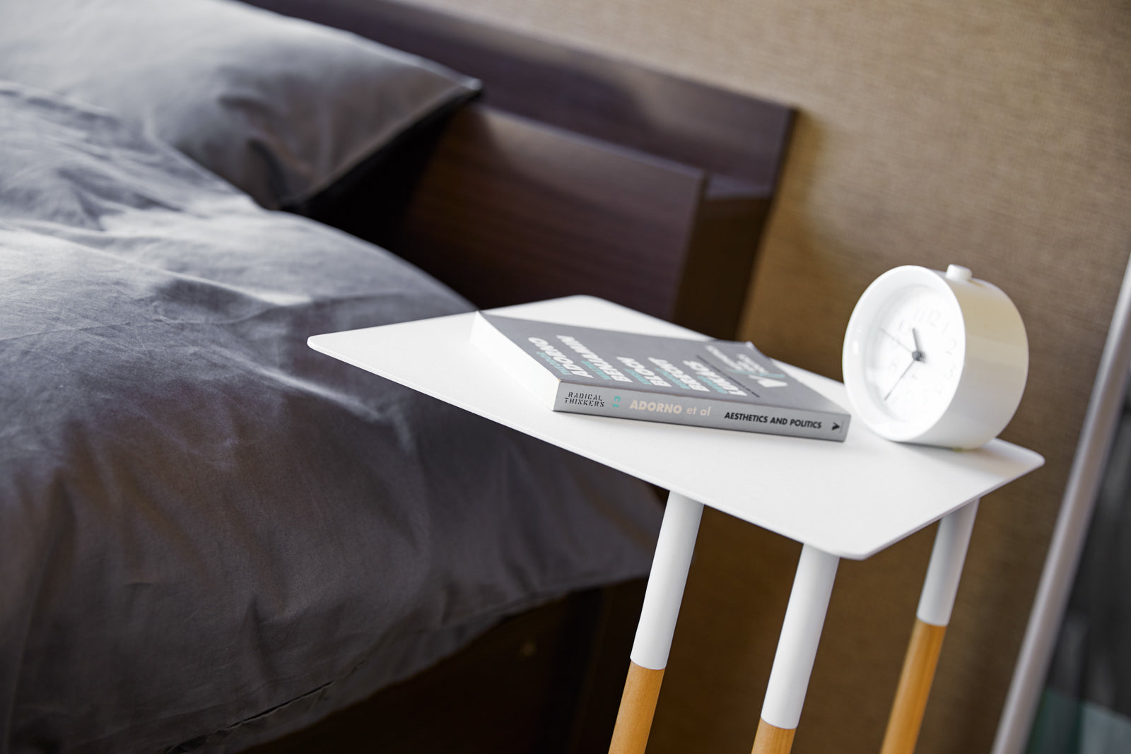 Modern C-Shaped Side Table - 22 Inch Height, Sturdy Steel Frame - Perfect for Living Room, Bedroom, or Office Use