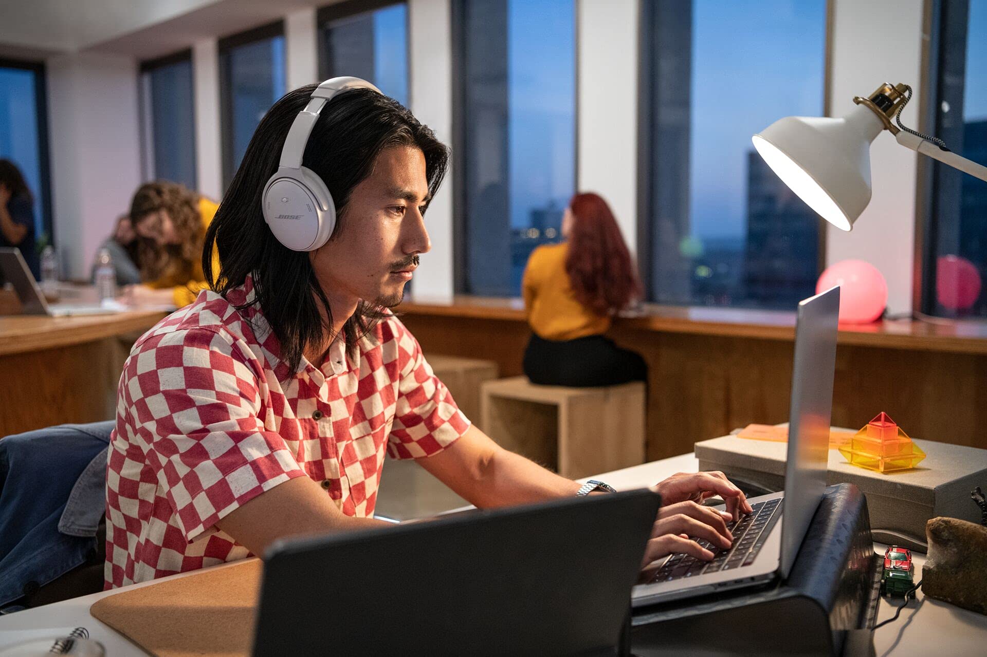 Bose QuietComfort 45 Wireless Bluetooth Headphones with Noise Cancelling - White Smoke (Renewed) | Premium Sound for Travel, Work & Home Office