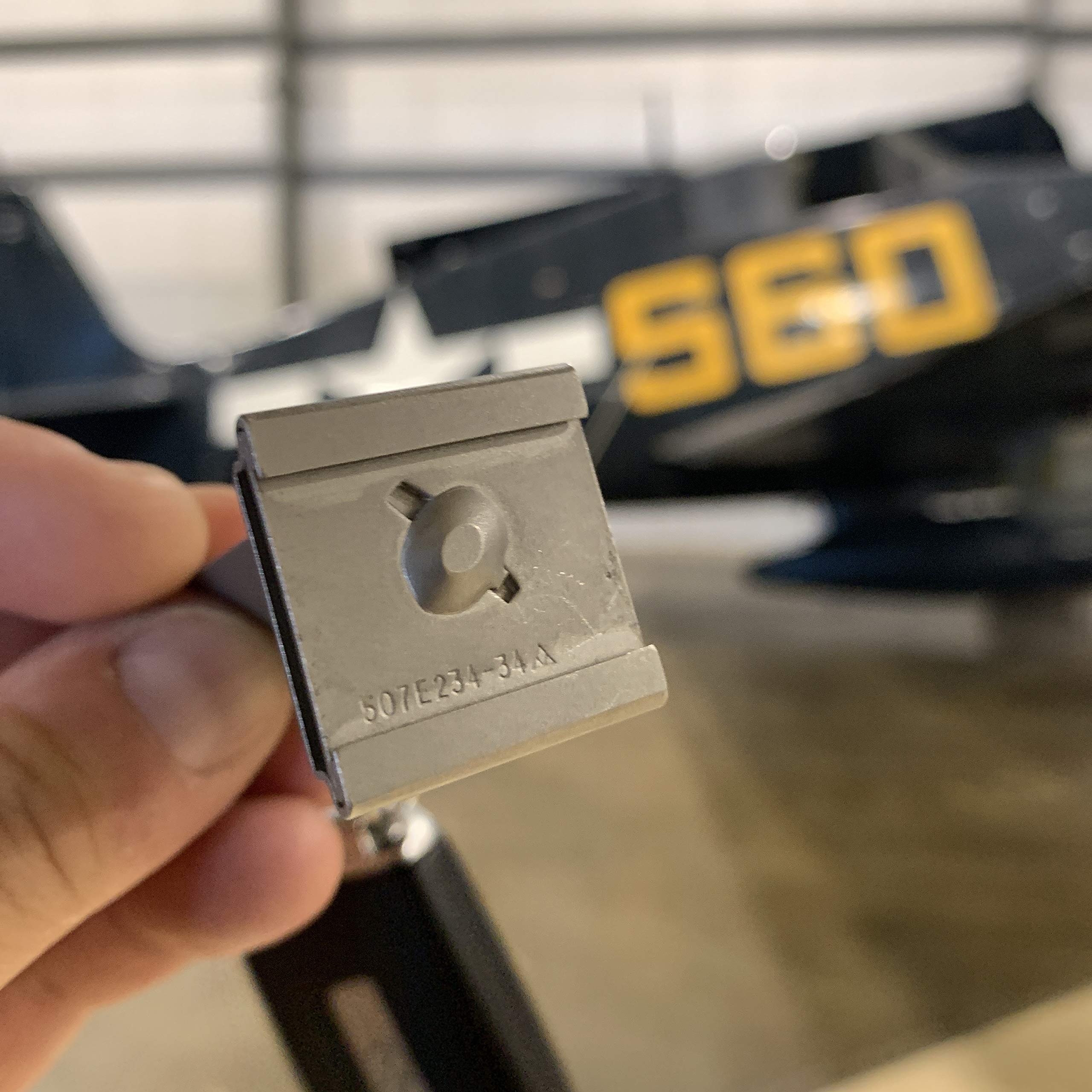 Original USAF F-86F Sabre Jet J47 Turbojet Compressor Stator Vane Blade Keychain - Military Aircraft Collectible, Aviation Enthusiast Gift, Unique Pilot Accessory (Perfect for Keychains, Display Cases & Aviation-Themed Gifts)