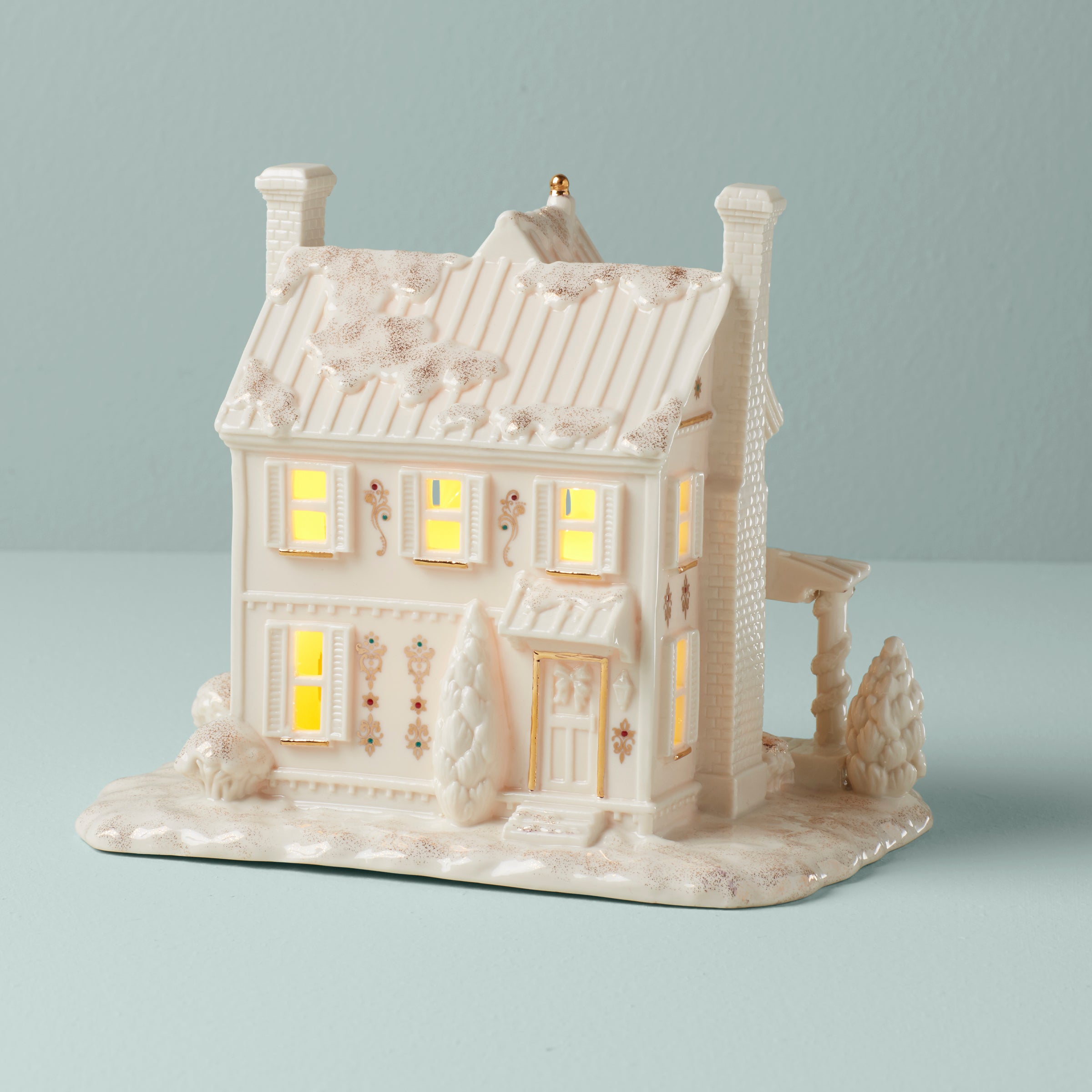 Christmas Mistletoe Park Lit Farmhouse Figurine - Holiday Home Decor for Mantel, Tabletop & Seasonal Display