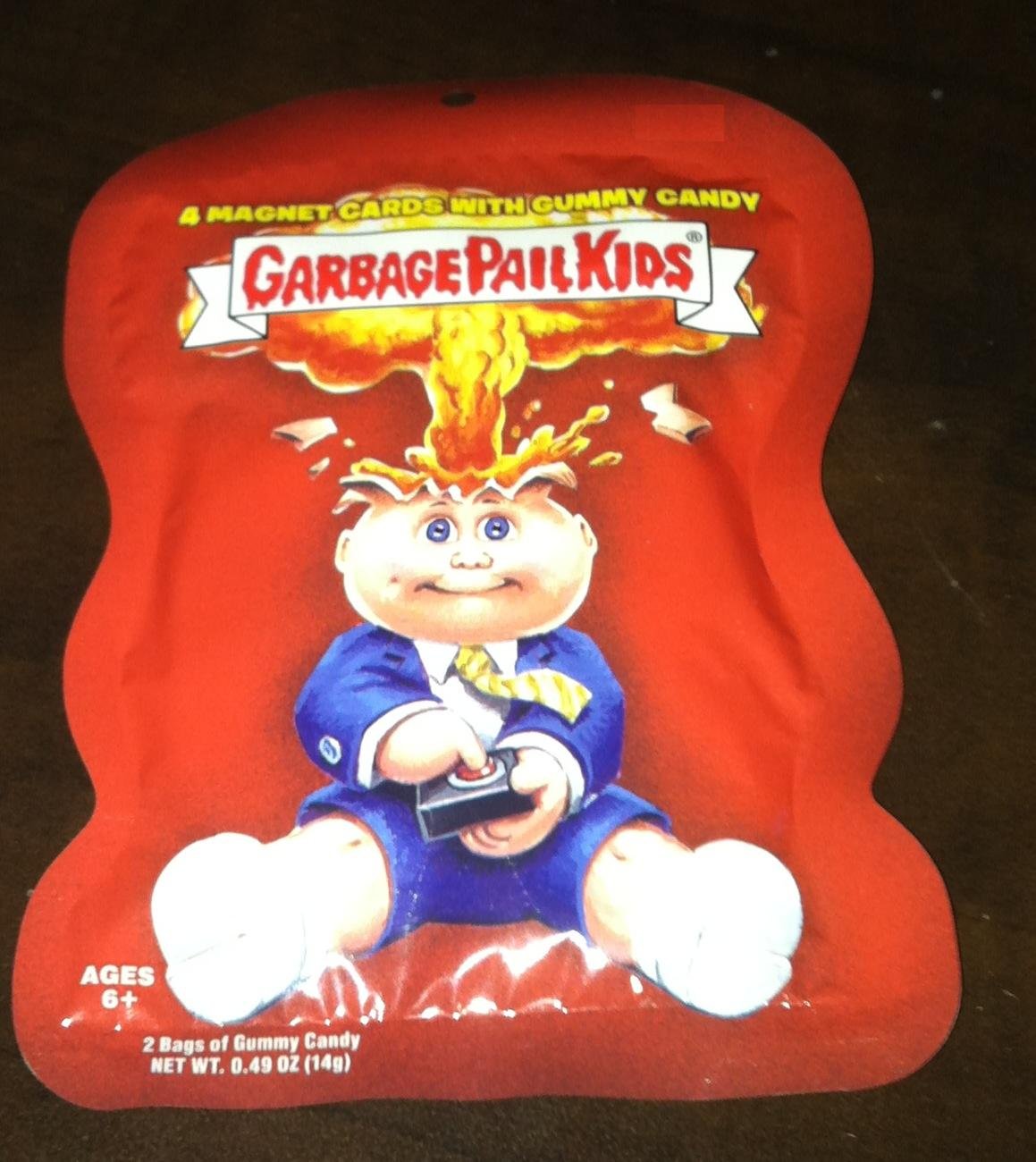 Topps Garbage Pail Kids Collectible Magnet Cards with Gummy Candy - Fun Trading Cards for Kids, Perfect for Parties, Gifts & Collectors