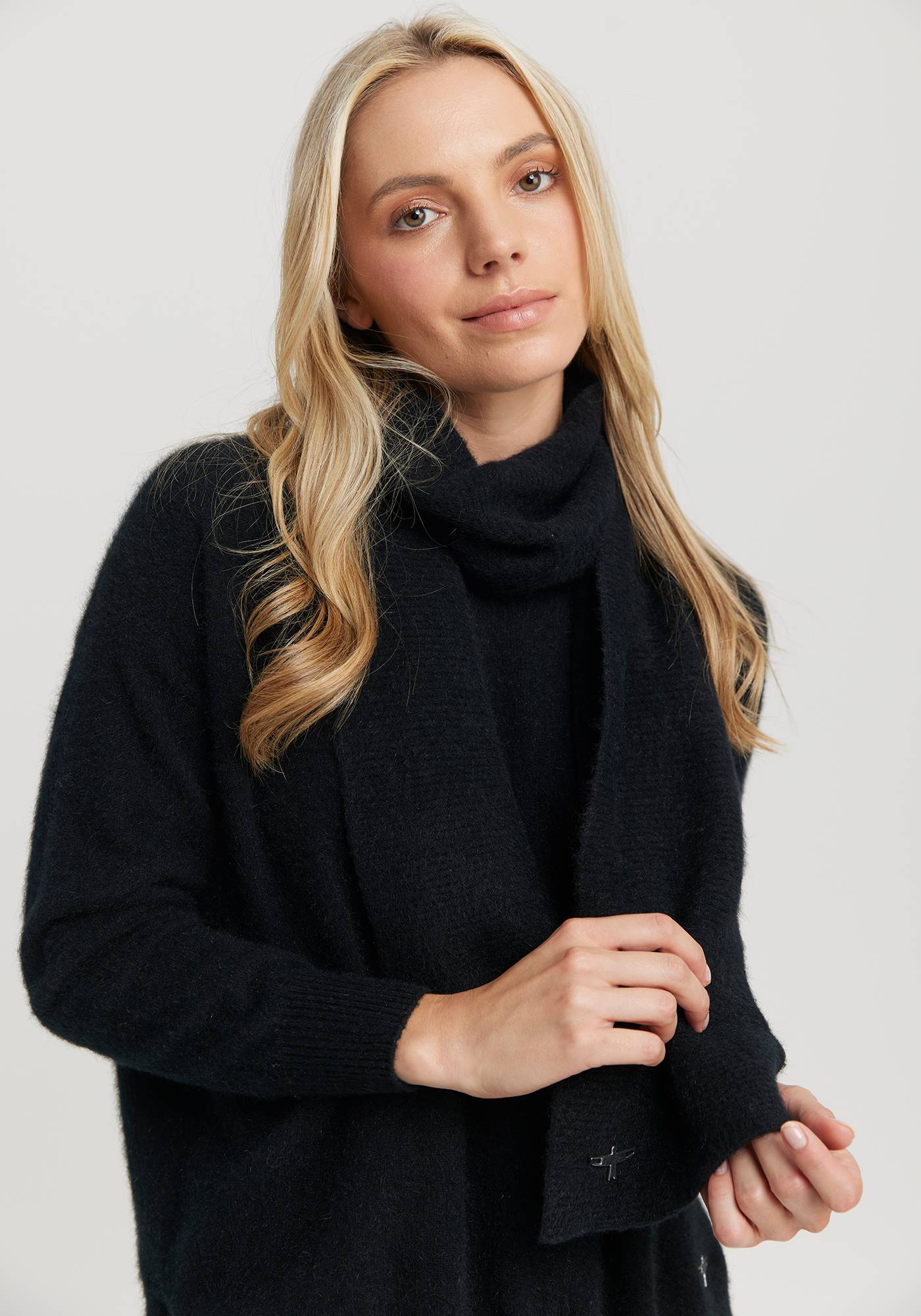 Relax Scarf 0588 - Soft & Comfortable Women's Fashion Scarf for Everyday Wear, Travel & Gift Giving