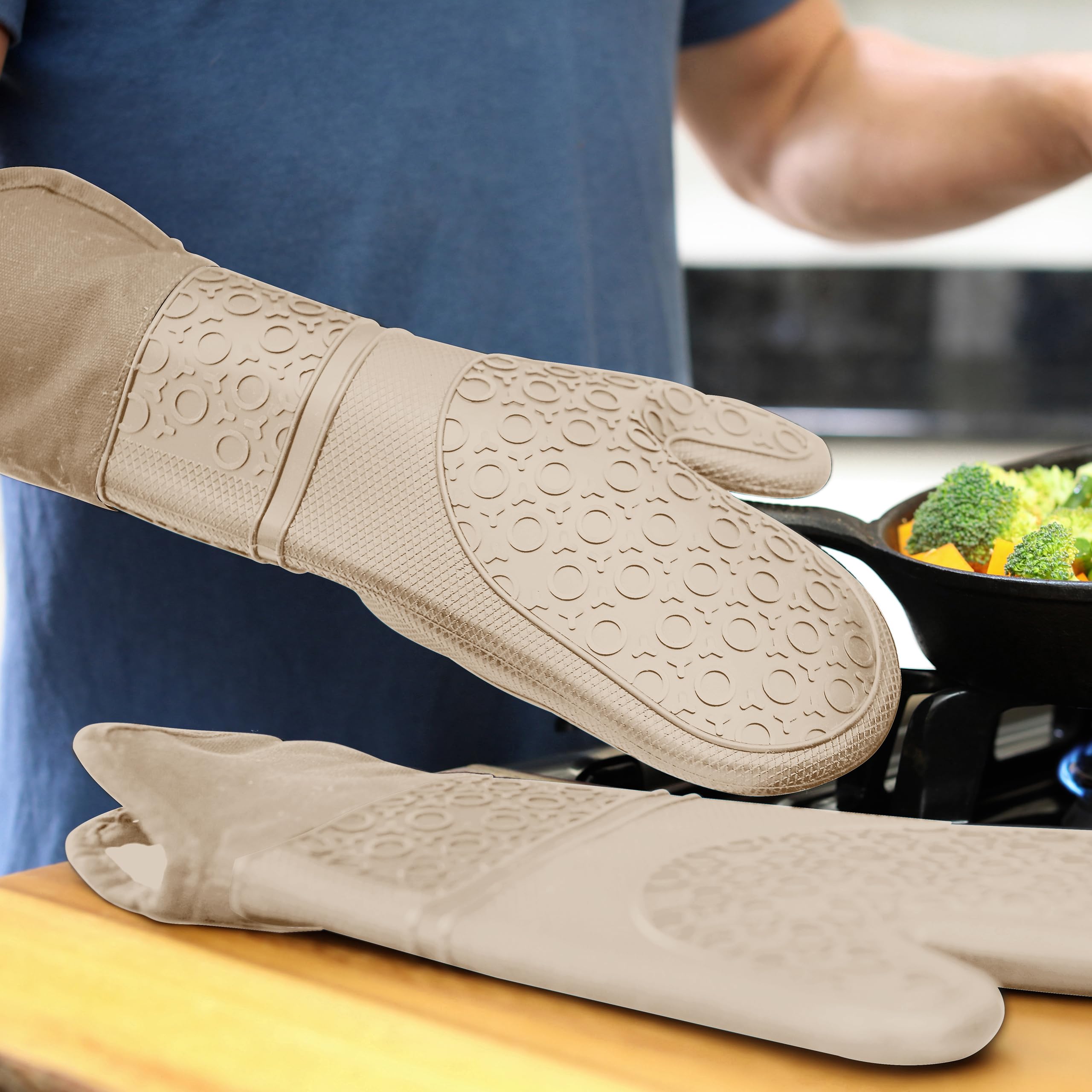 Extra Long Professional Silicone Oven Mitts - Heat Resistant Up to 500°F, Quilted Cotton Liner for Maximum Protection, Flexible Kitchen Gloves for Baking, Grilling & Cooking (1 Pair, Beige, 14.7 Inch) - Perfect for BBQ, Roasting & Handling Hot Pots/Pans