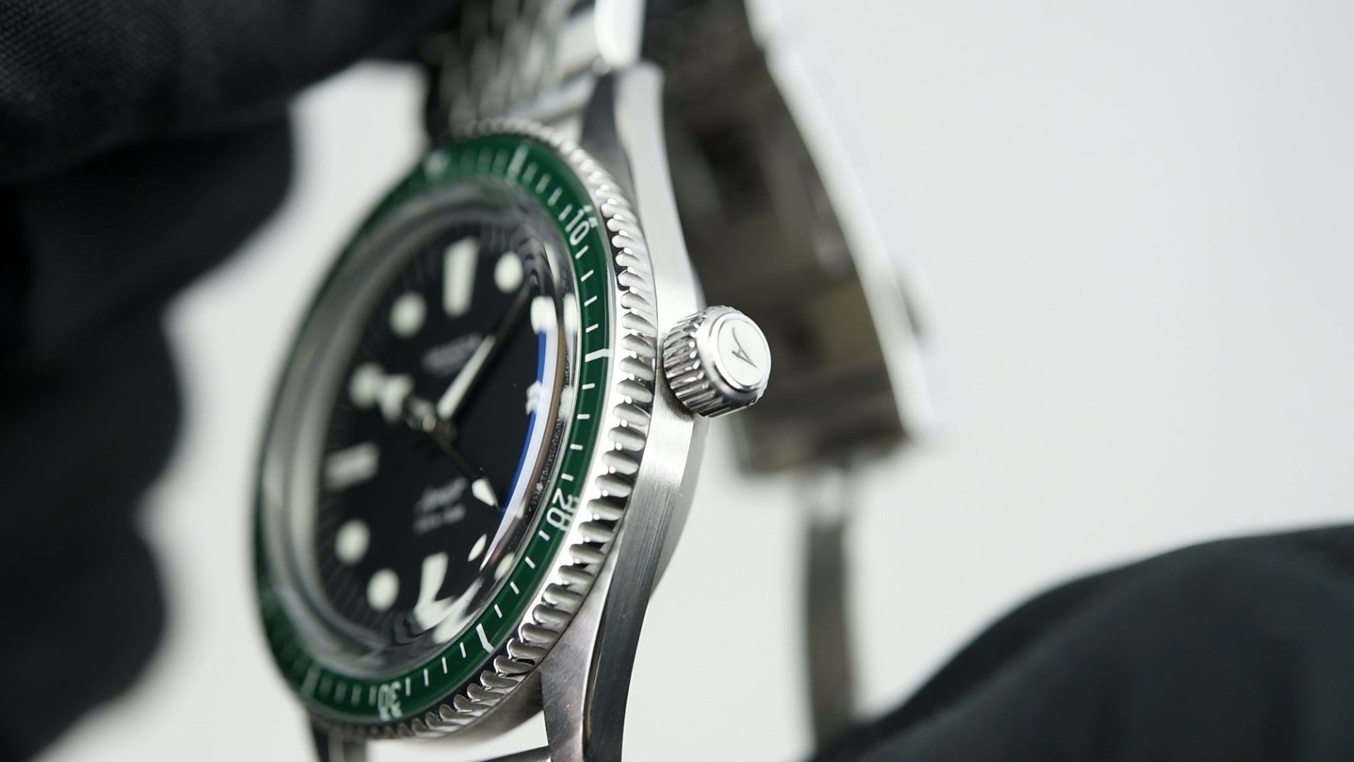 Bracca Apneist Verde Limited Edition Diving Watch - Pre-Owned Luxury Timepiece for Men | Perfect for Scuba Diving, Water Sports & Collector's Display