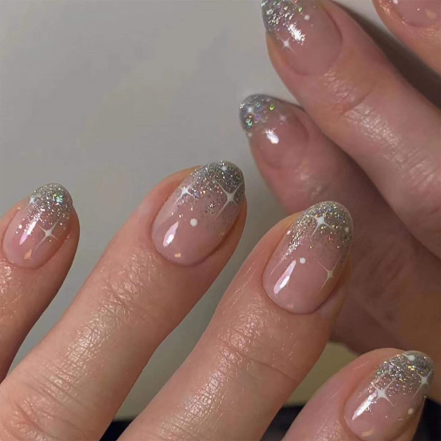 24Pcs Short Press On Nails - Oval Powder False Nails with Star Design, Silver Glitter Almond Nails Set for Women & Girls | Easy Glue On Nails for Daily Wear, Parties, and Special Occasions | Nail Art Supplies