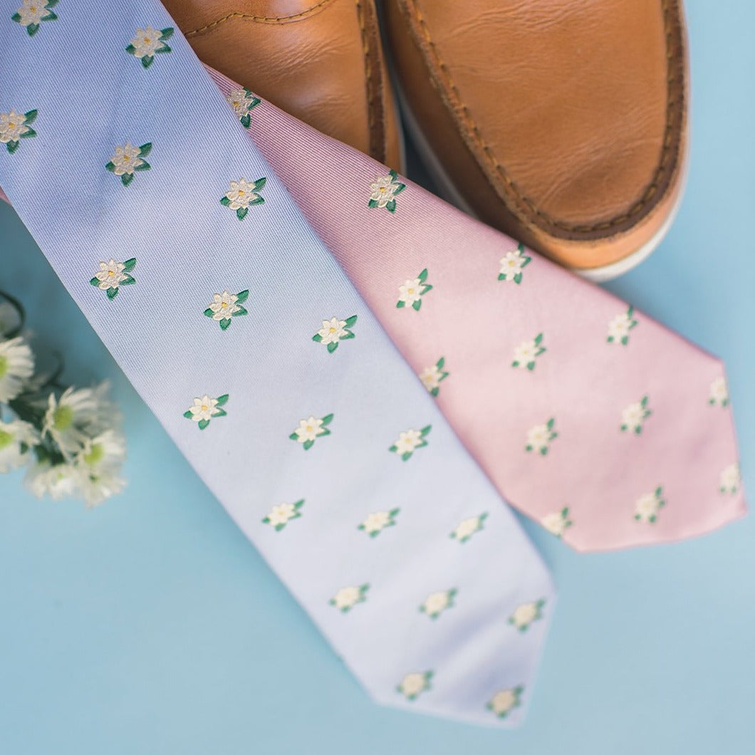 Elegant Magnolia Flower Silk Necktie for Men - Periwinkle Blue - Perfect for Weddings, Business Meetings & Formal Events