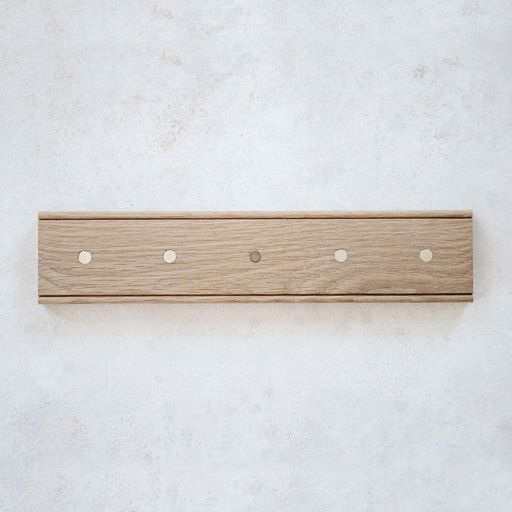 Premium Oak Magnetic Knife Holder - Strong Wall Mount Knife Storage for Kitchen - Perfect for Chefs & Home Cooks to Organize Knives Safely