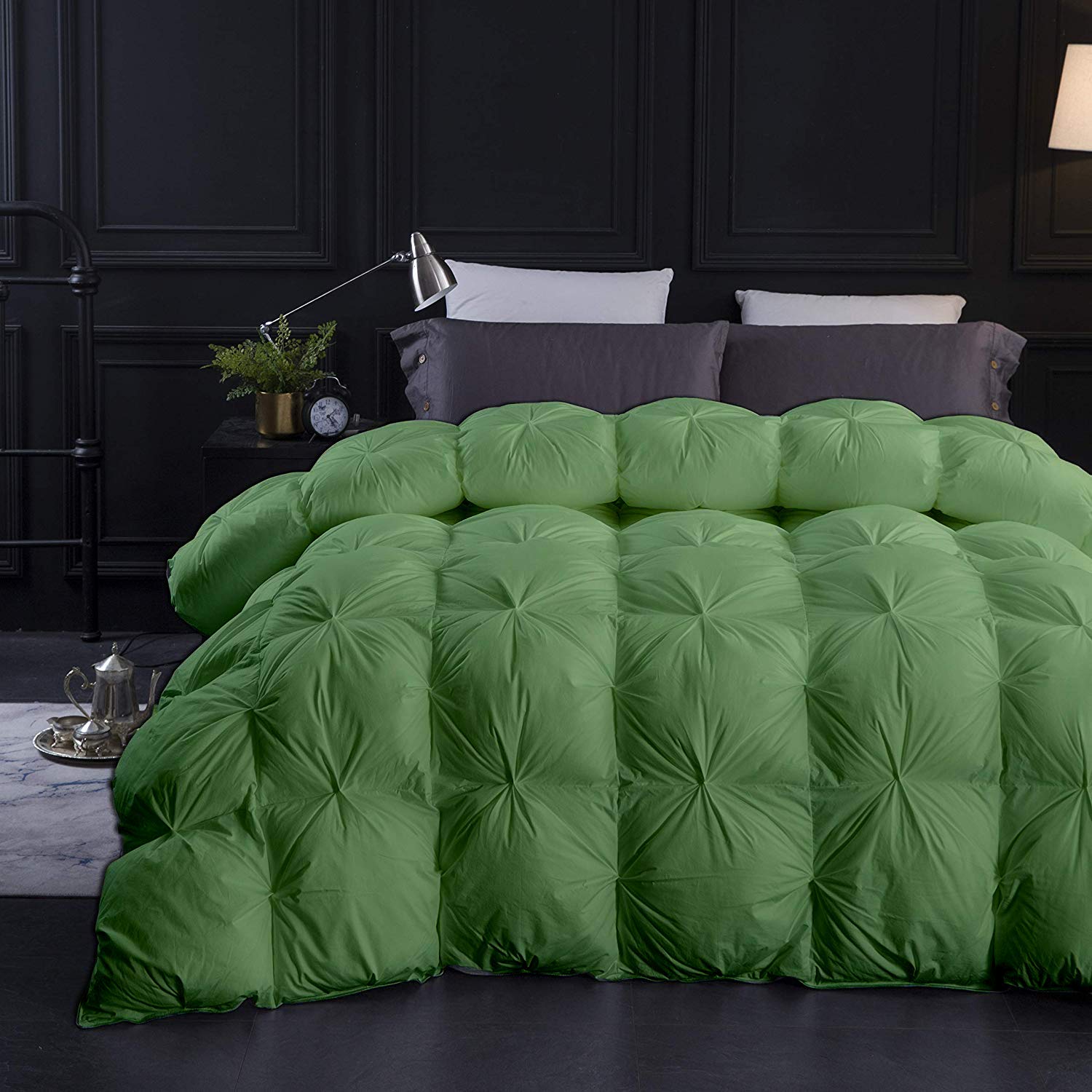 Premium 500 GSM Egyptian Cotton Pinch Pleated Down Comforter - Queen Size 88x92 Inches, All-Season Duvet Insert with Corner Tabs | Moss Solid Color | Luxury Bedding for Cozy Sleep & Hotel-Style Comfort