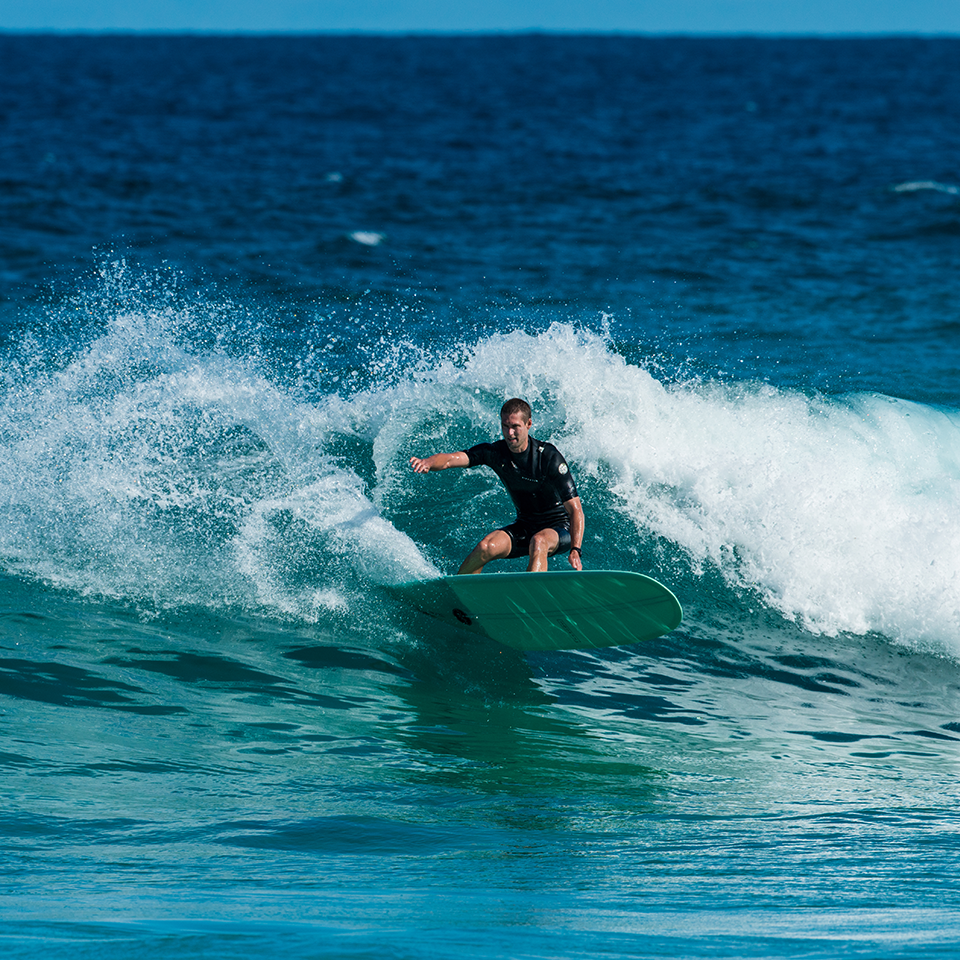 Modern Longboard Retro 9'6 PU Surfboard - Two Tone Green Design for Professional & Beginner Surfers | Perfect for Beach Waves & Coastal Cruising