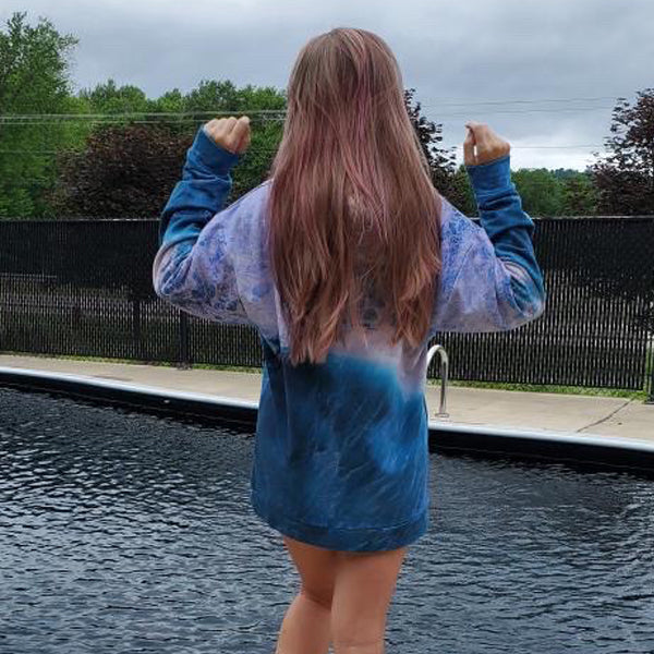 Ocean Wave Hoodie for Men & Women - Soft Comfortable Pullover Sweatshirt with Stylish Wave Design - Perfect for Casual Wear, Outdoor Activities & Loungewear