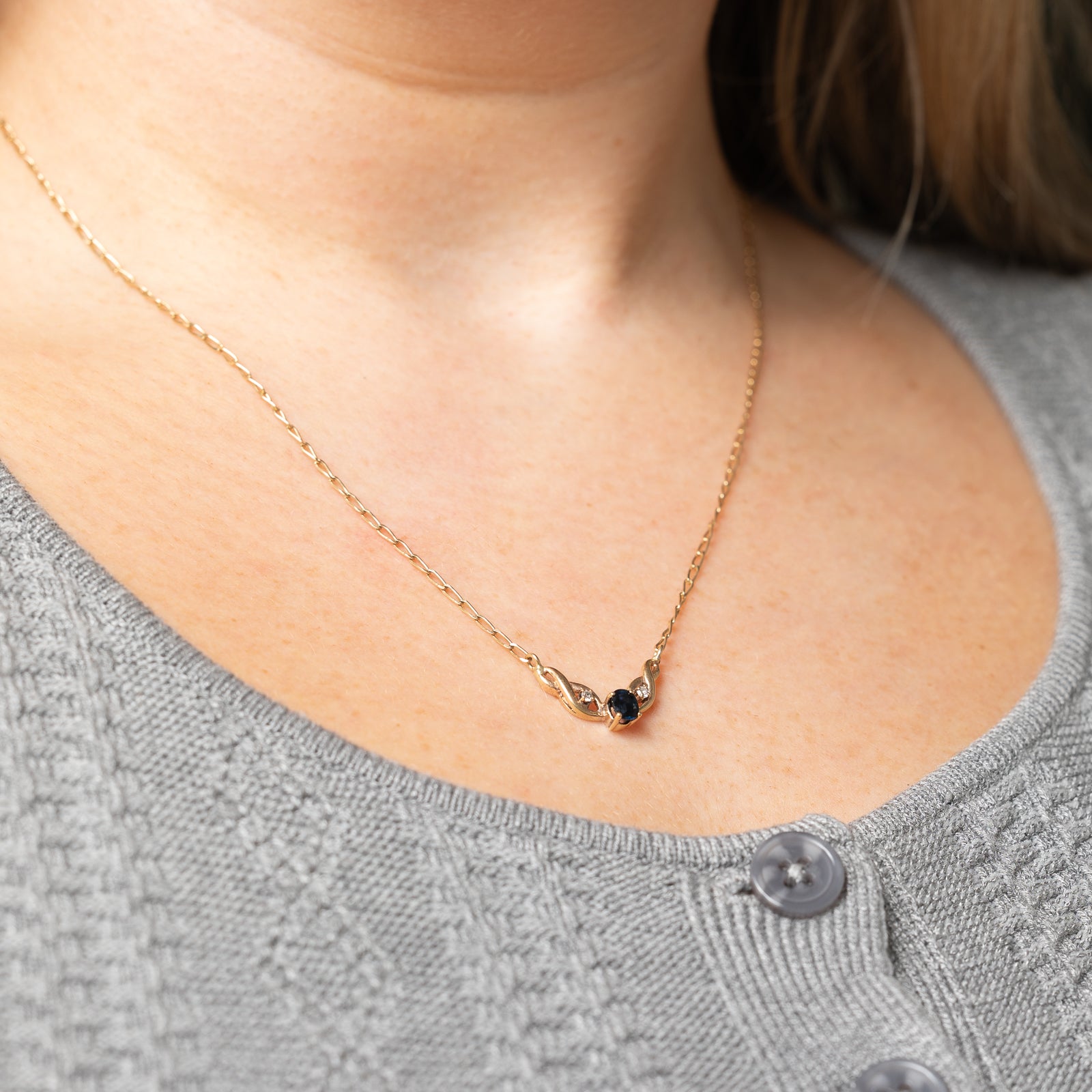 Exquisite 0.40ct Sapphire & 0.04ct Diamond 18K Gold Scoop Necklace for Women - Elegant Jewelry Gift for Anniversary, Birthday & Special Occasions