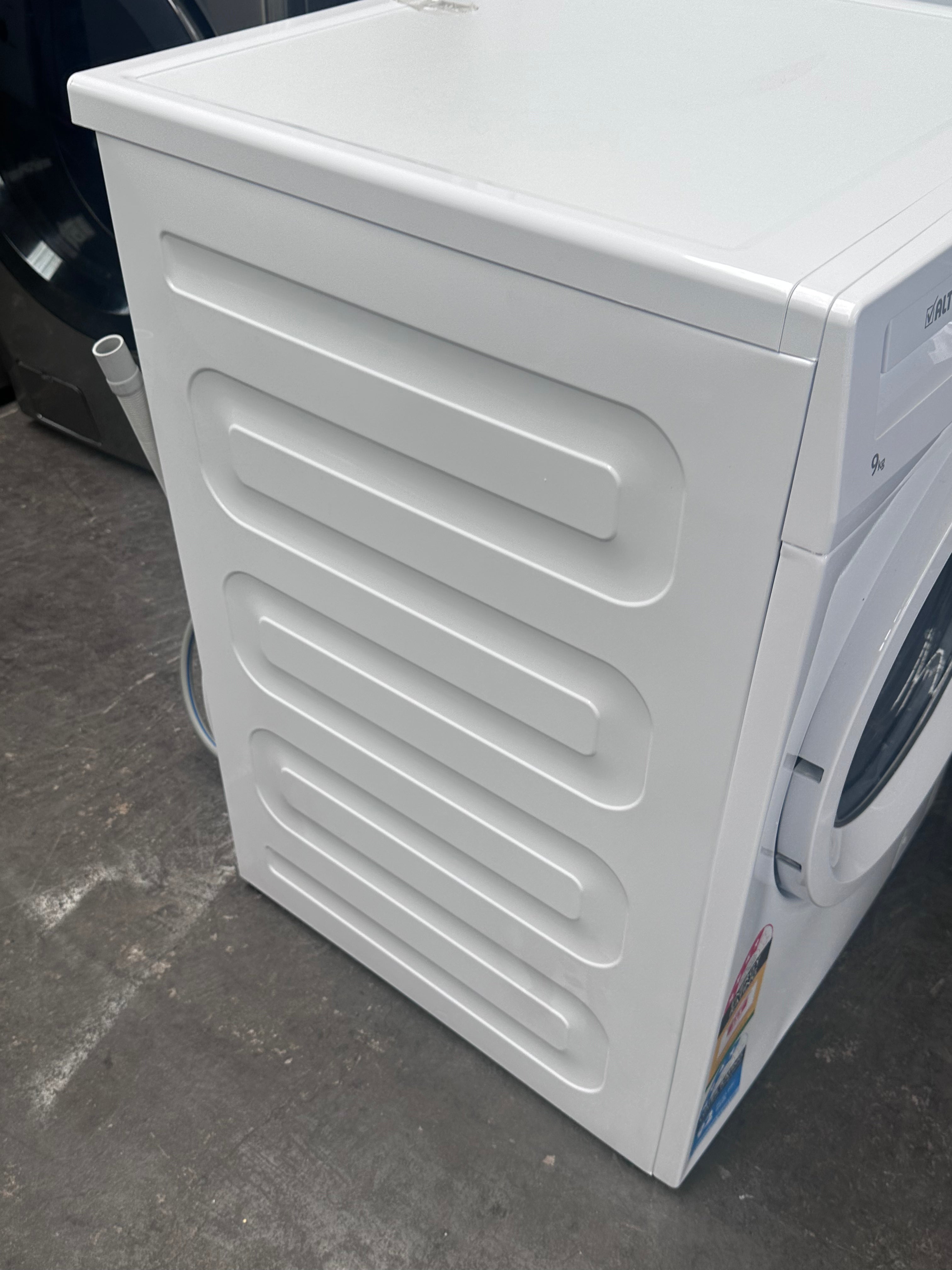 Altus AFL910W 9kg Front Load Washing Machine - Factory Refurbished for Home & Laundry Room Use