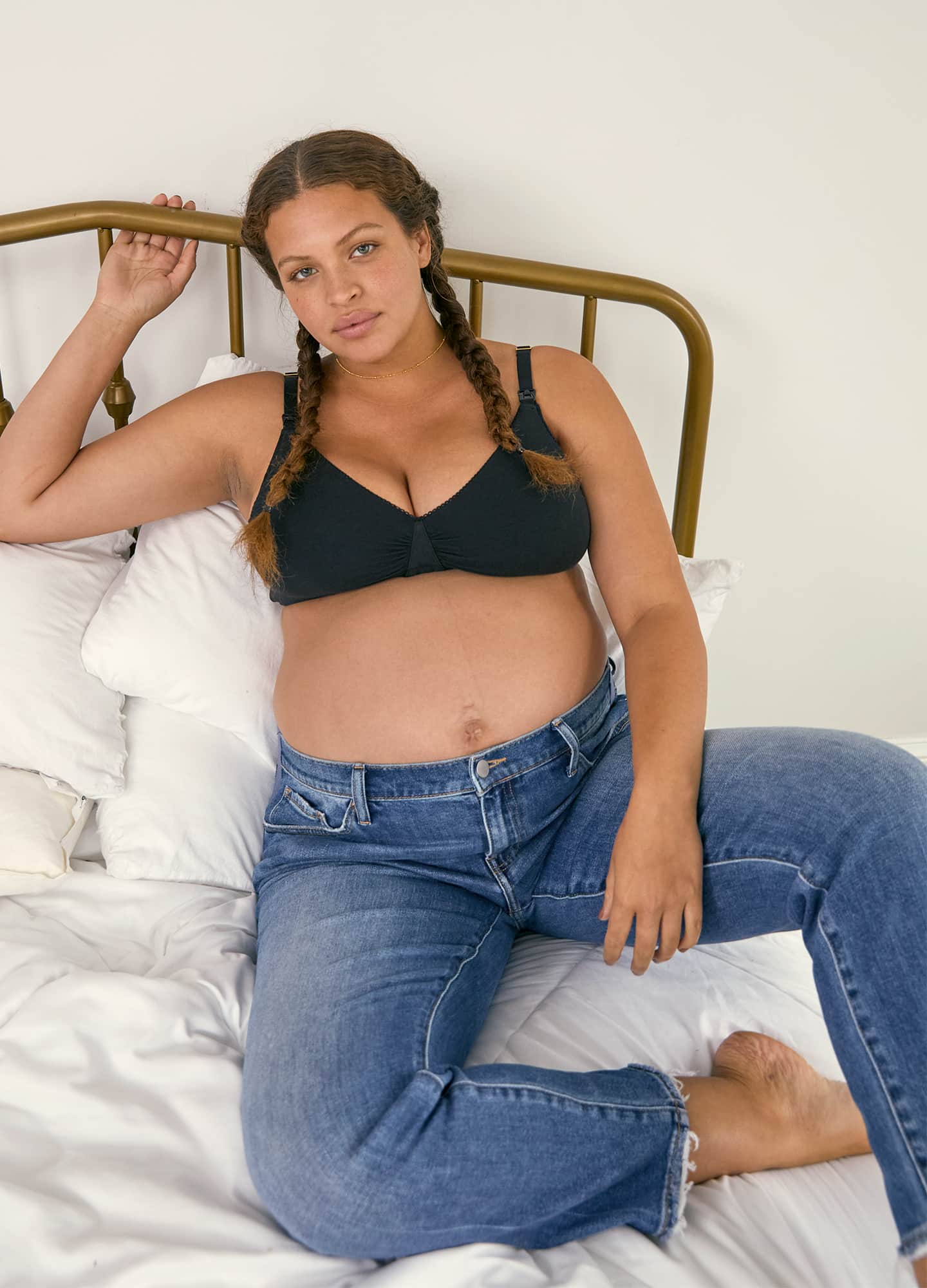 Best Stretchy Boyfriend Maternity Jeans for Pregnant Women - Comfortable Denim Pants for Everyday Wear & Casual Outfits